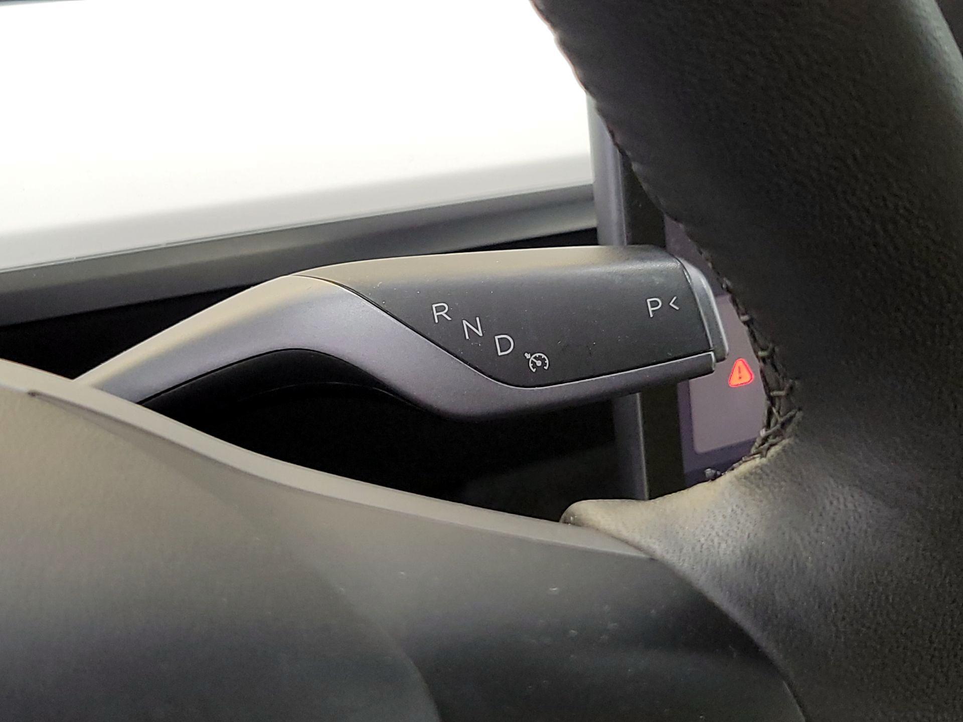 Thumbnail: 2022 Tesla Model 3 - 17