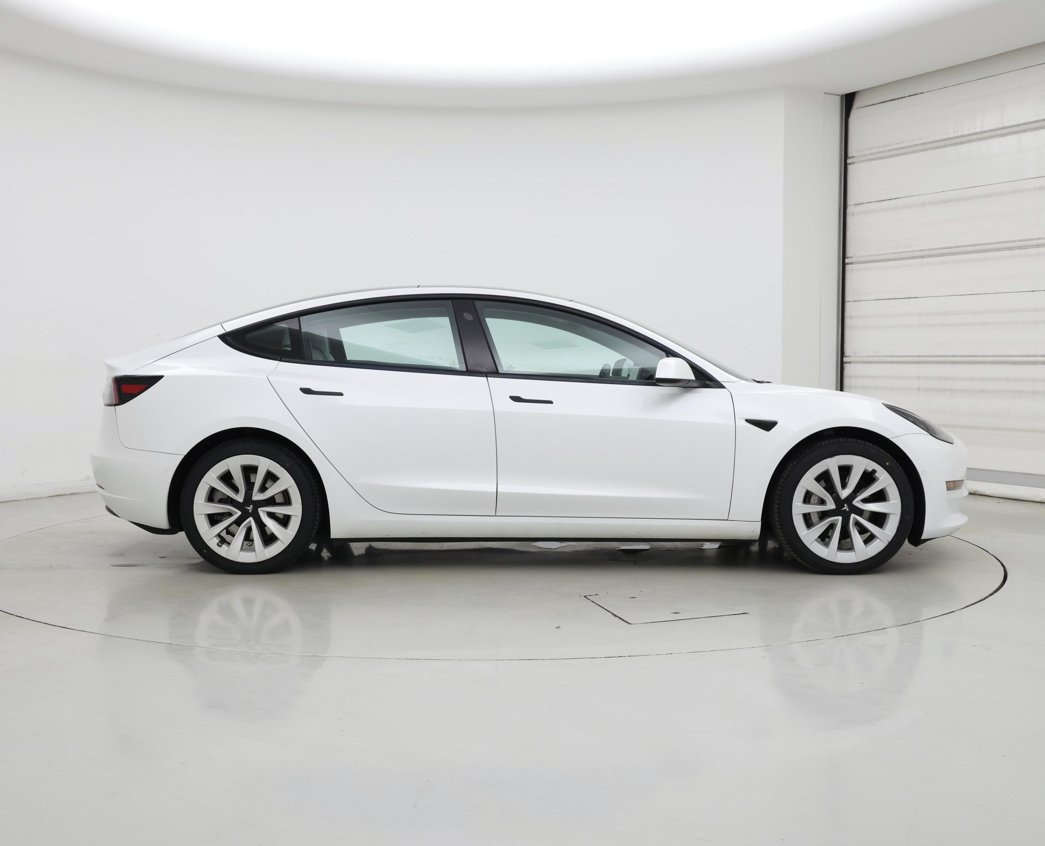 Thumbnail: 2022 Tesla Model 3 - 7