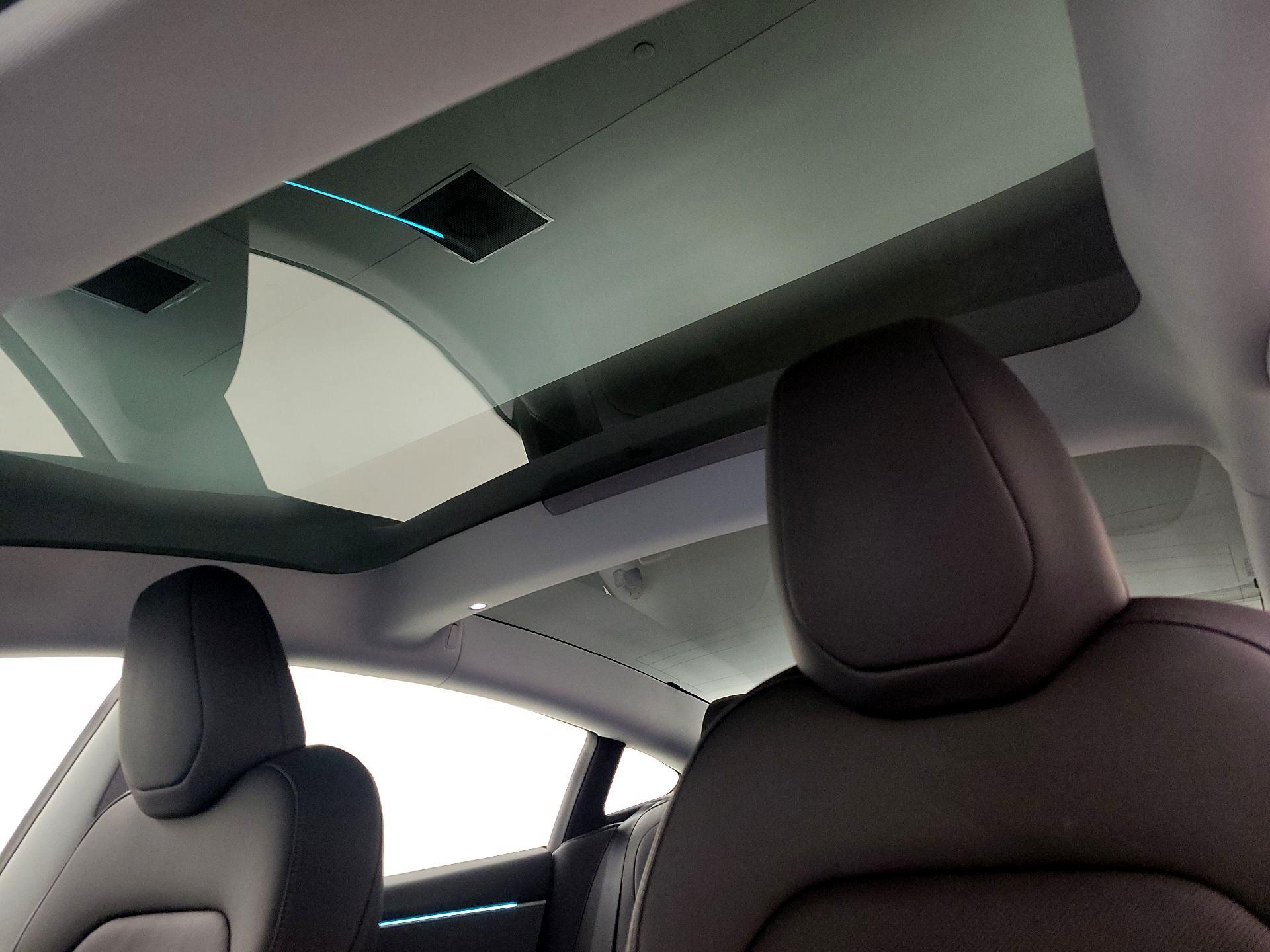 Thumbnail: 2025 Tesla Model 3 - 19