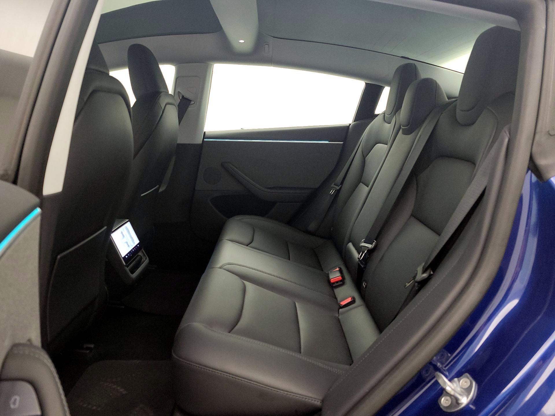 Thumbnail: 2025 Tesla Model 3 - 20