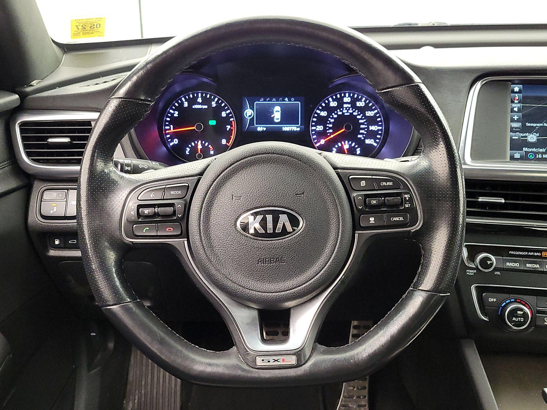 Thumbnail: 2017 Kia Optima - 10