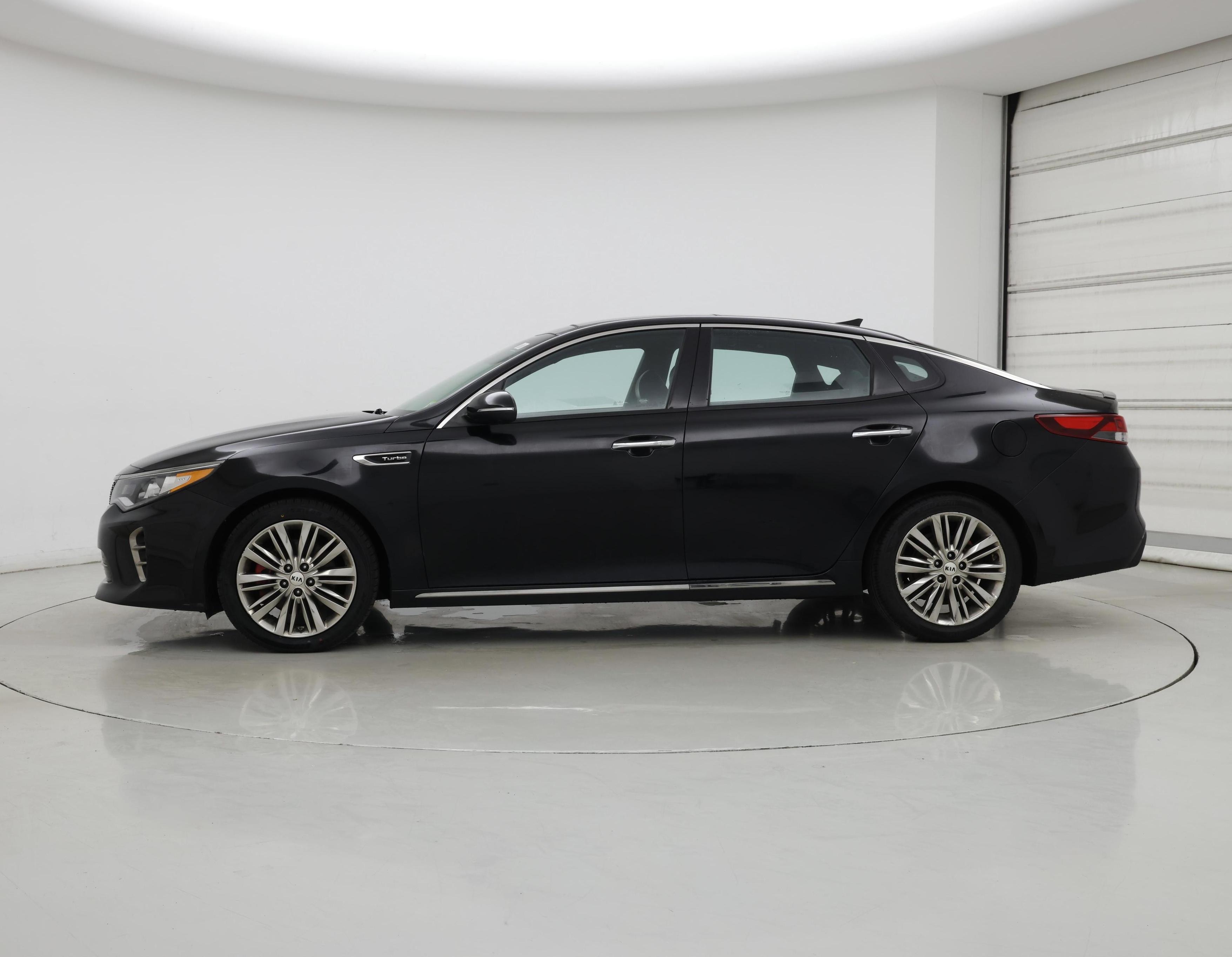 Thumbnail: 2017 Kia Optima - 3