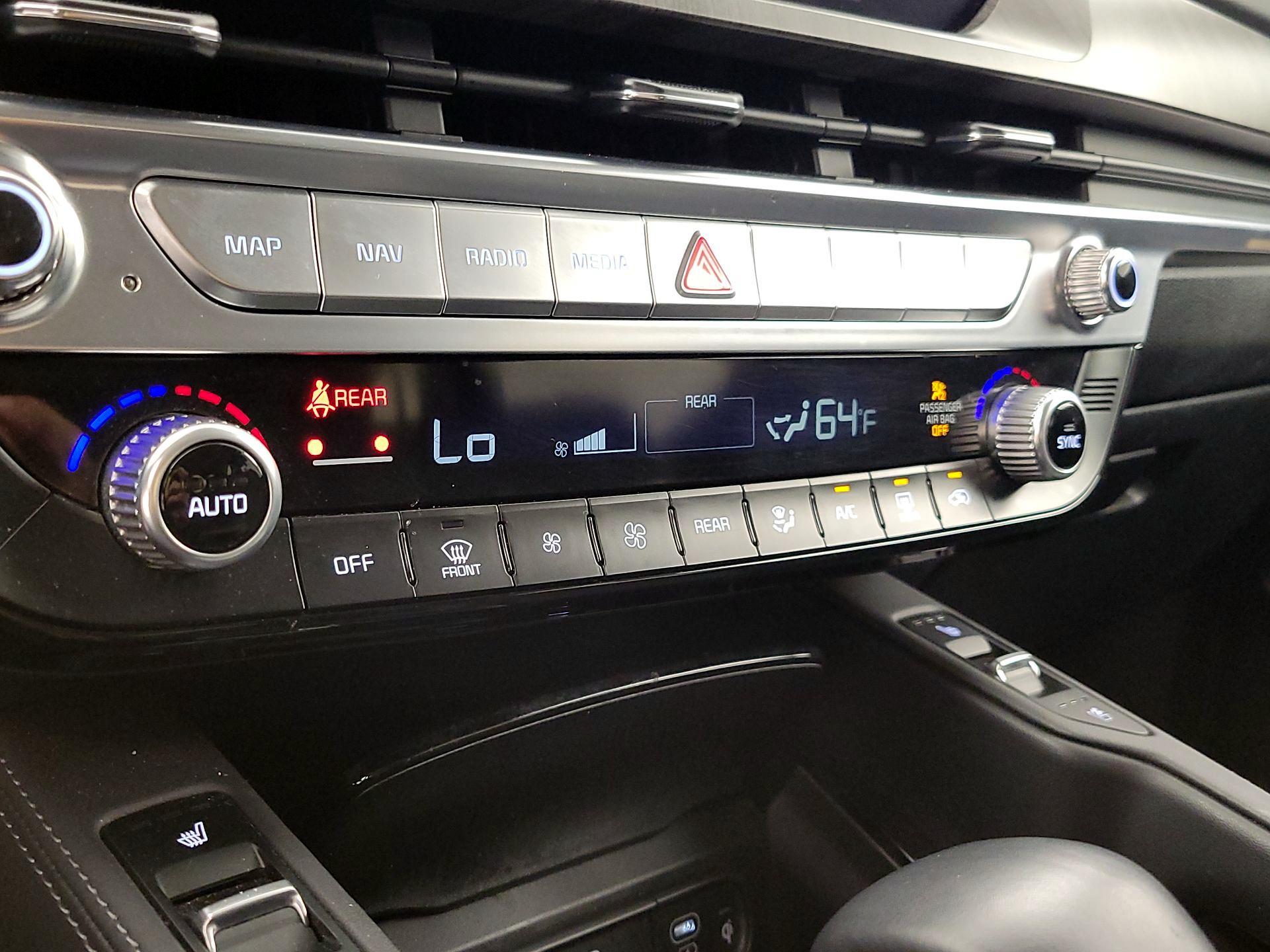 Thumbnail: 2023 Kia Telluride - 17