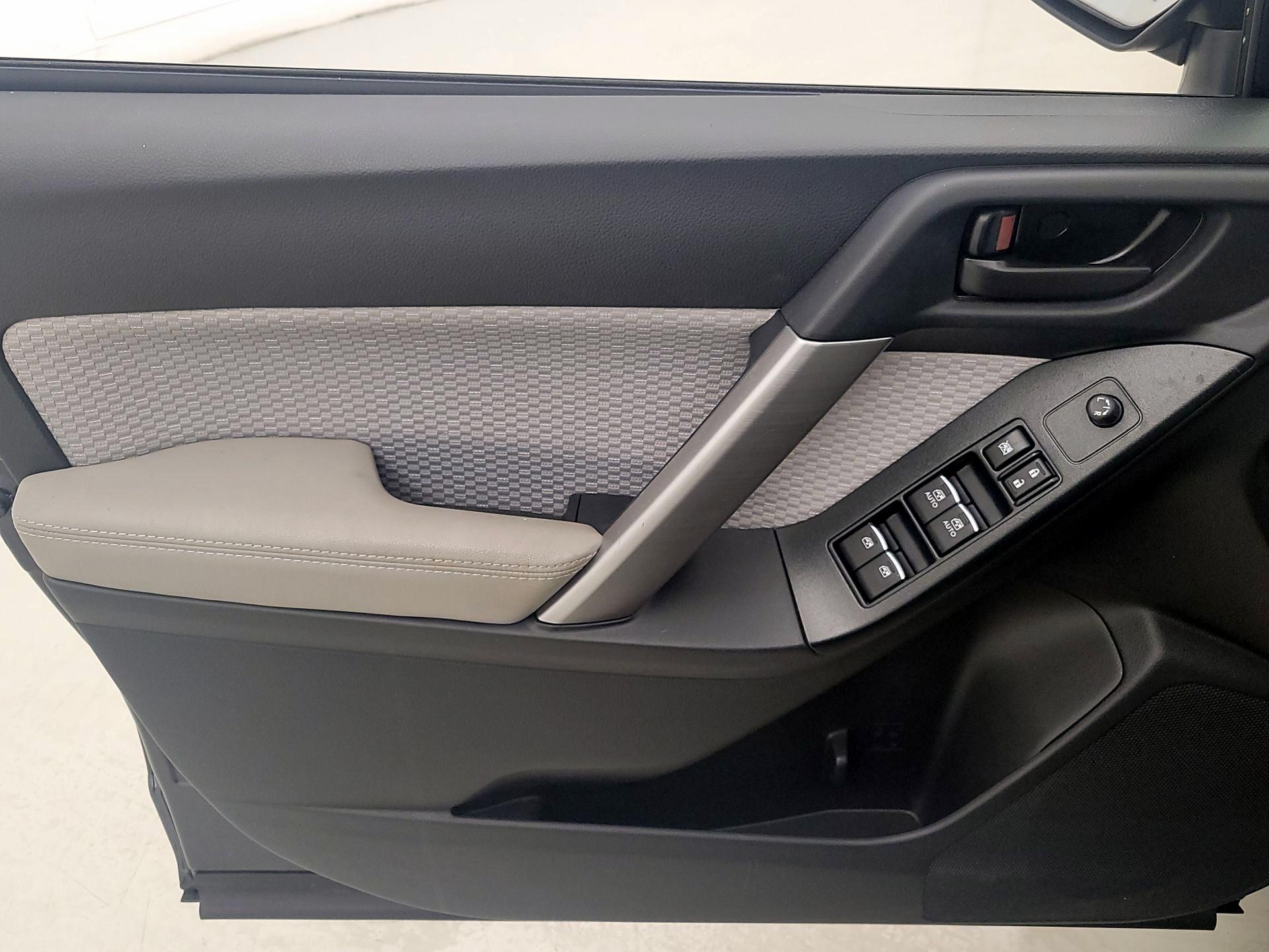 Thumbnail: 2018 Subaru Forester - 12