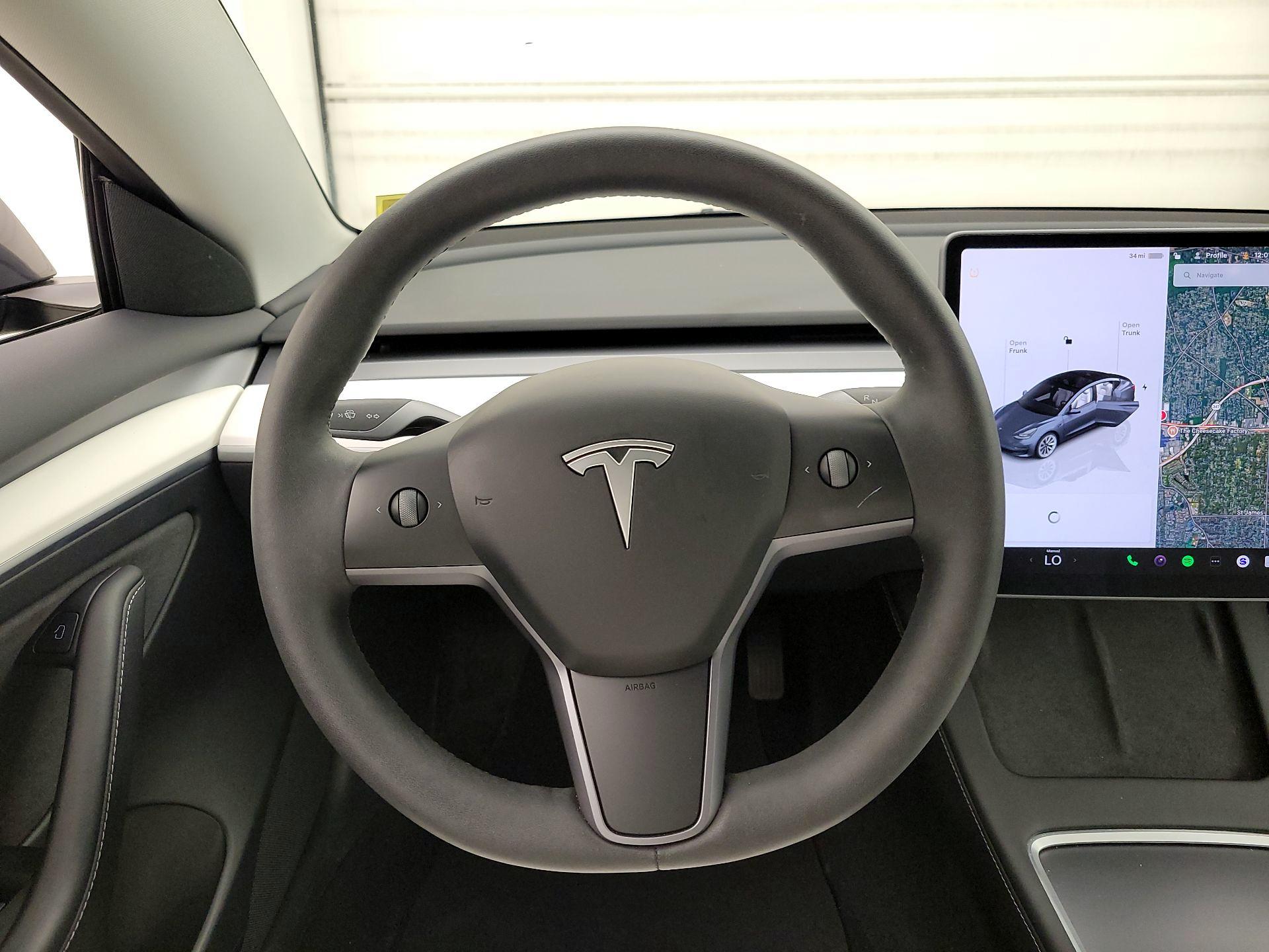 Thumbnail: 2023 Tesla Model 3 - 10