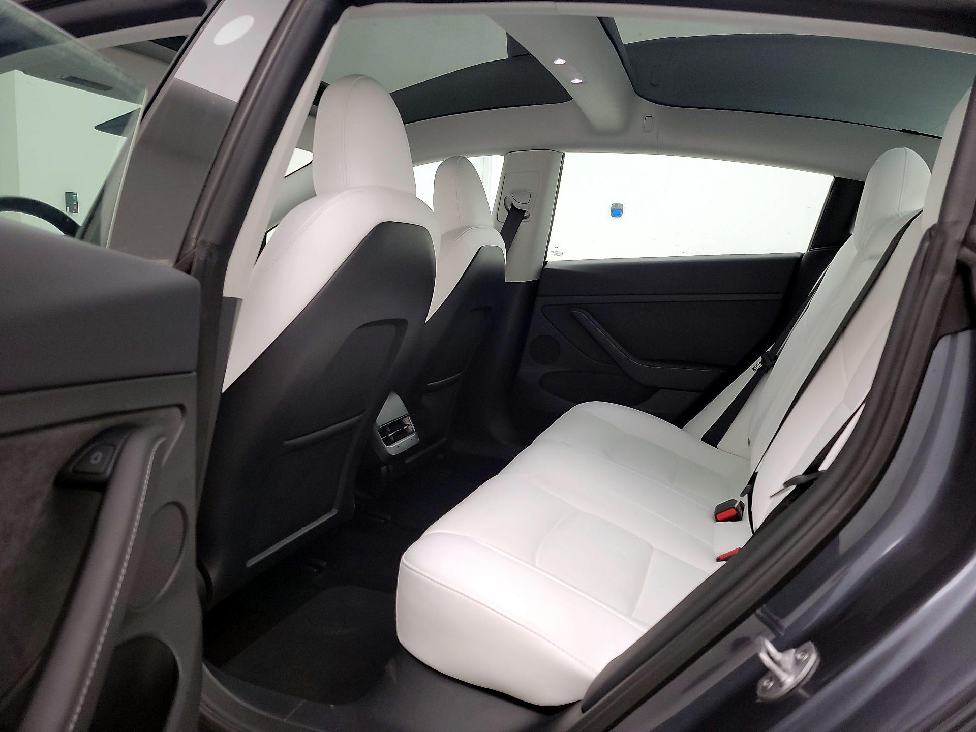 Thumbnail: 2023 Tesla Model 3 - 20