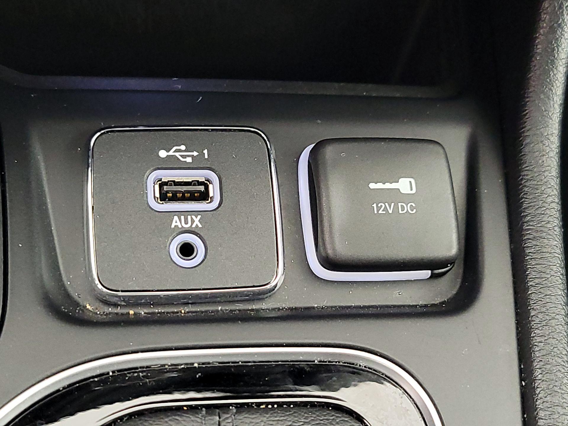 Thumbnail: 2020 Jeep Cherokee - 19