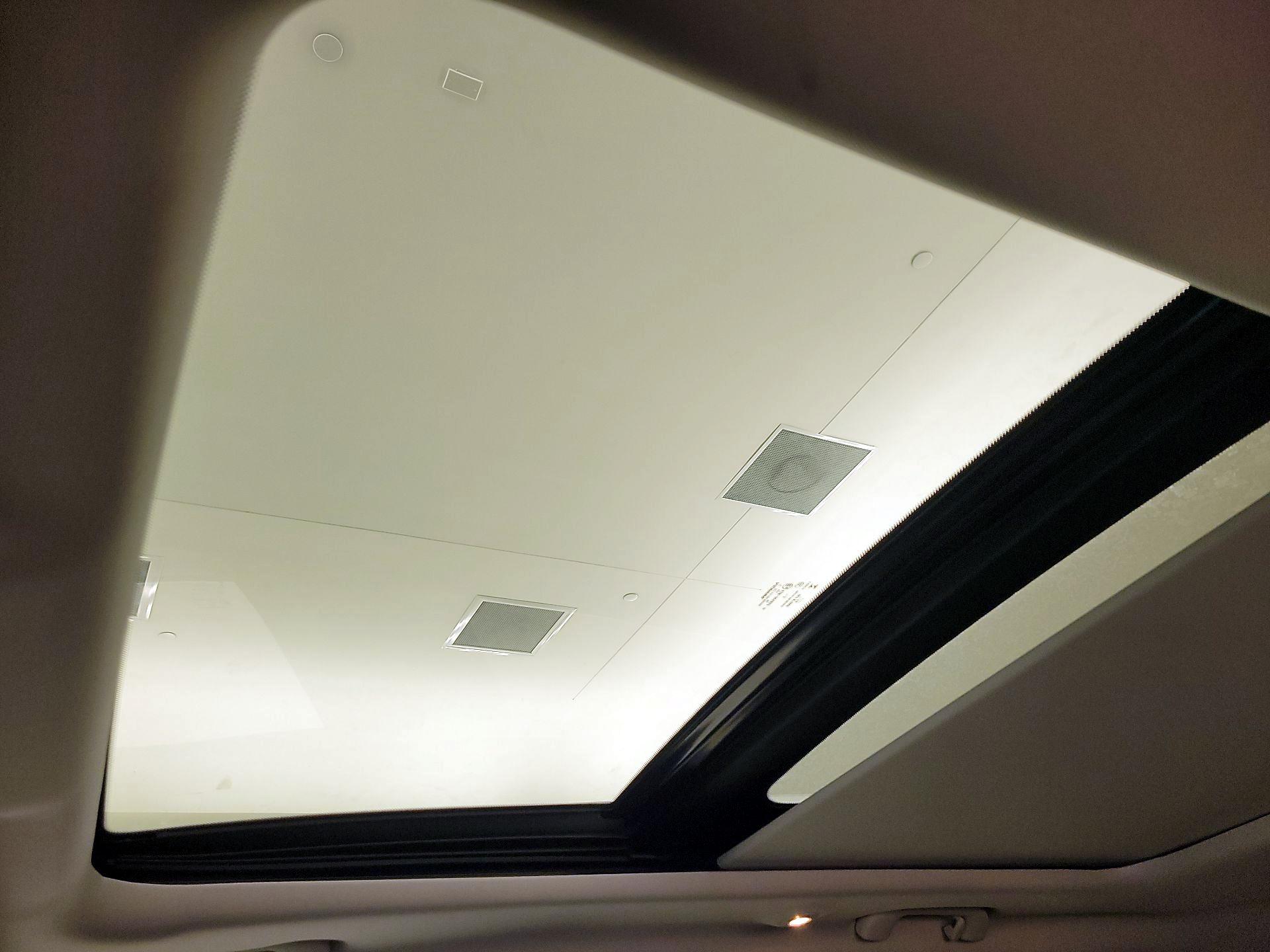 Thumbnail: 2020 Jeep Cherokee - 20