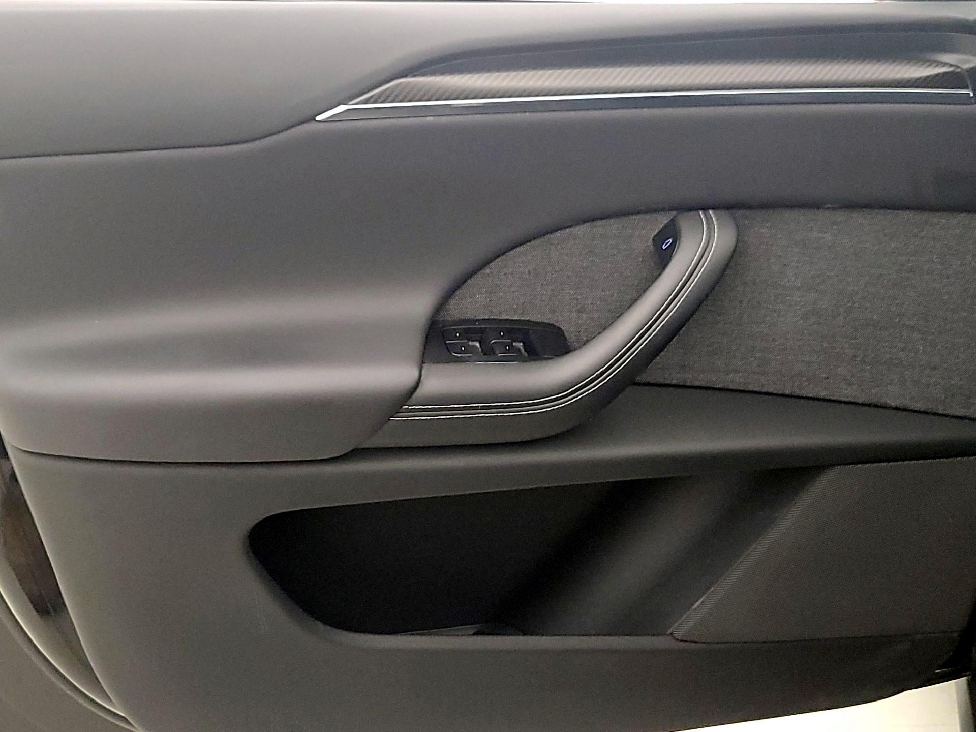 Thumbnail: 2022 Tesla Model X - 12