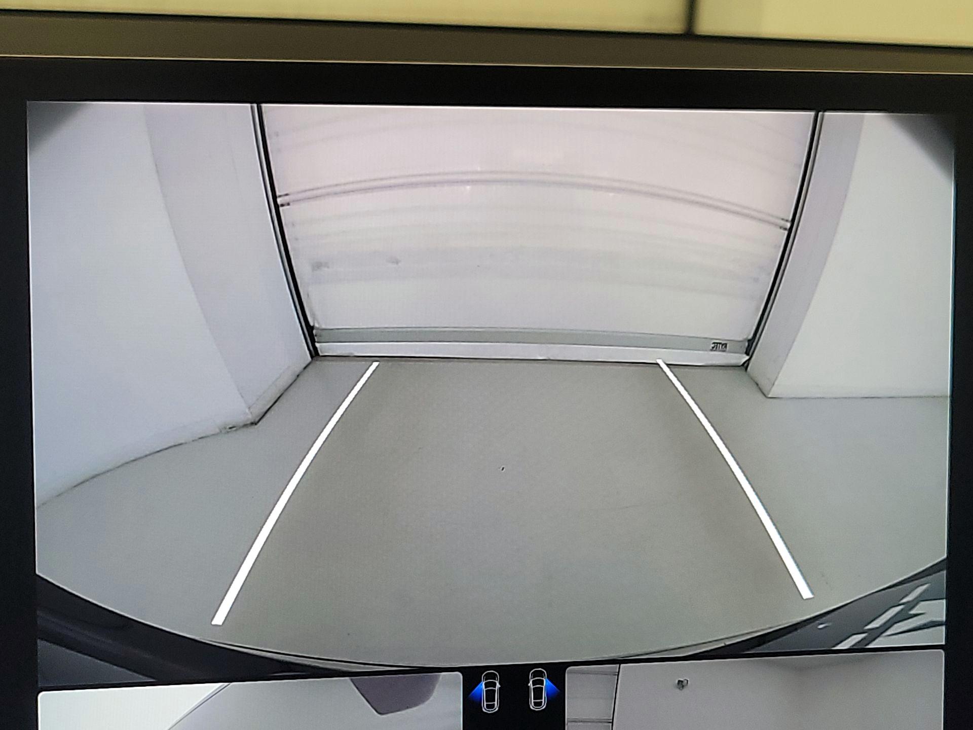 Thumbnail: 2022 Tesla Model X - 14