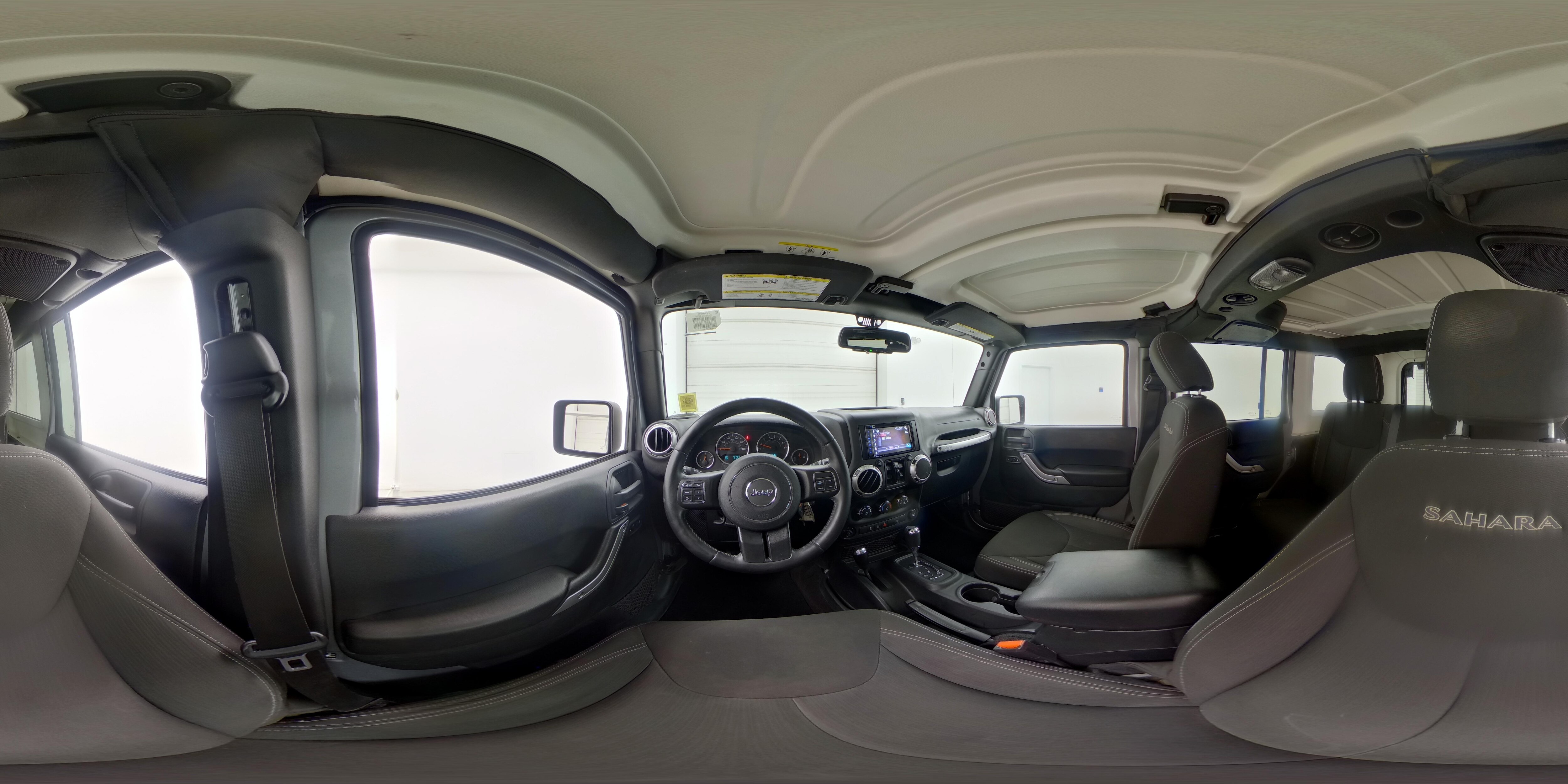 2018 Jeep Wrangler JK Unlimited Sahara - Photo 24