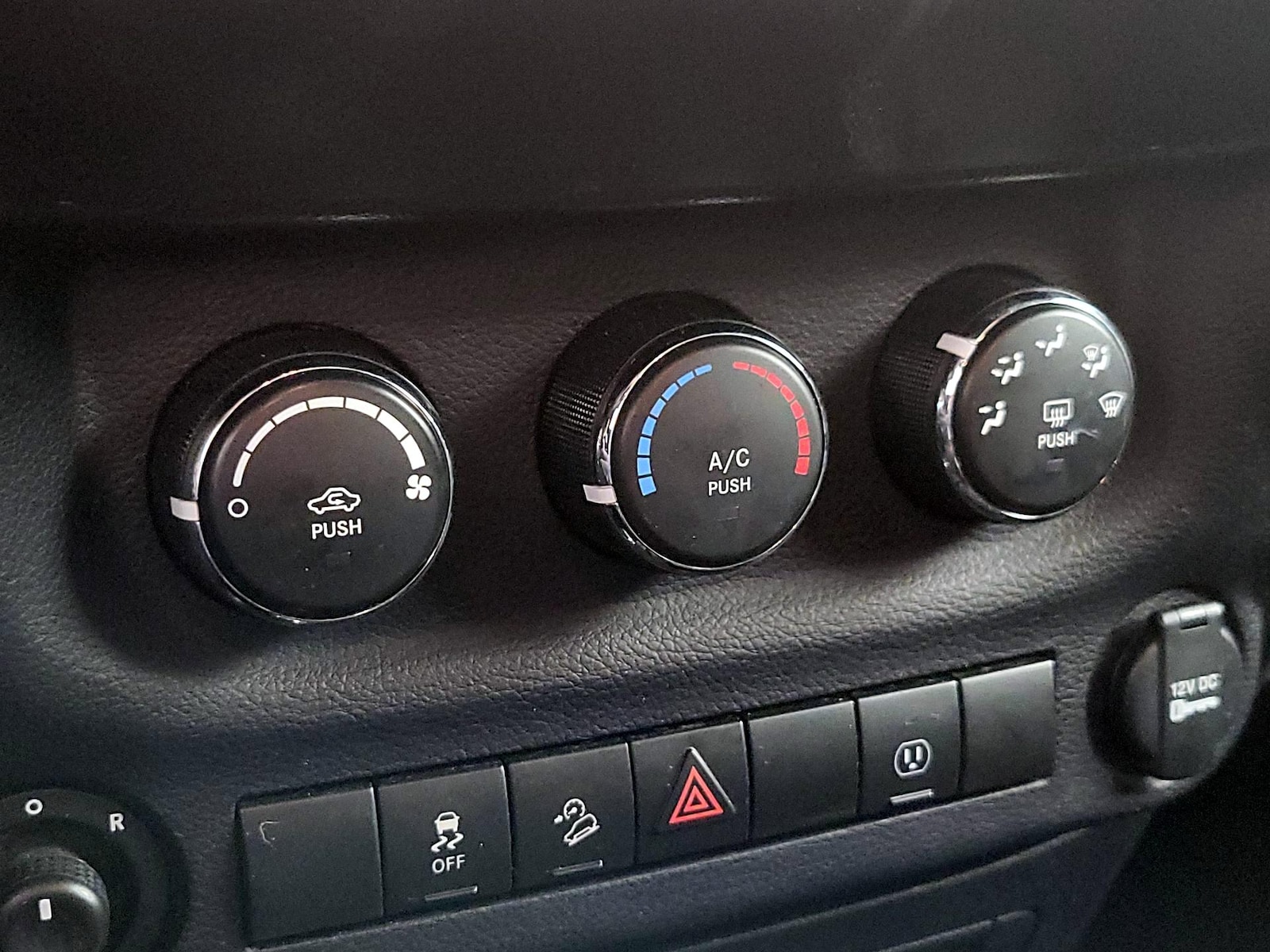 2018 Jeep Wrangler JK Unlimited Sahara - Photo 16