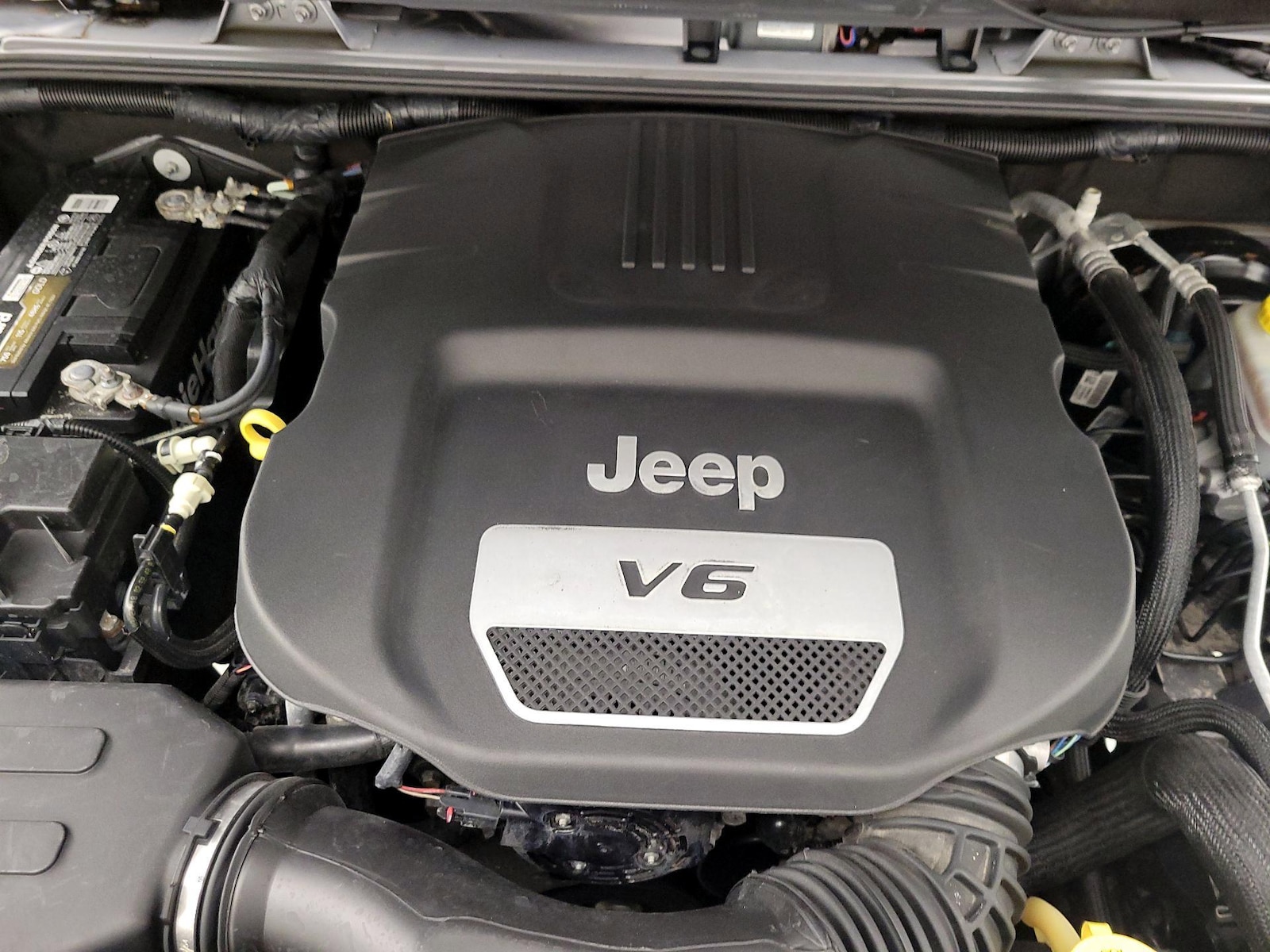 2018 Jeep Wrangler JK Unlimited Sahara - Photo 20