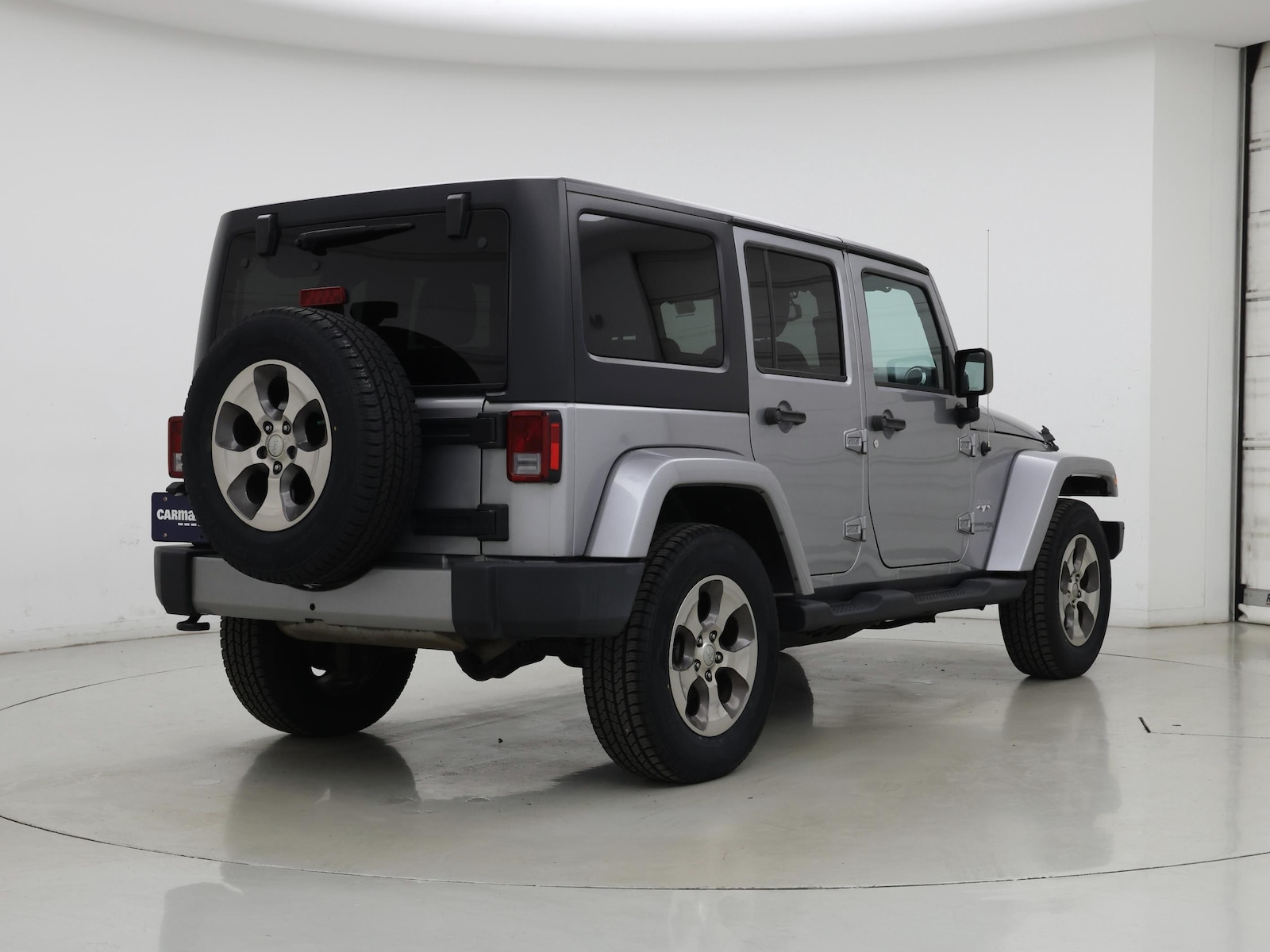 2018 Jeep Wrangler JK Unlimited Sahara - Photo 9