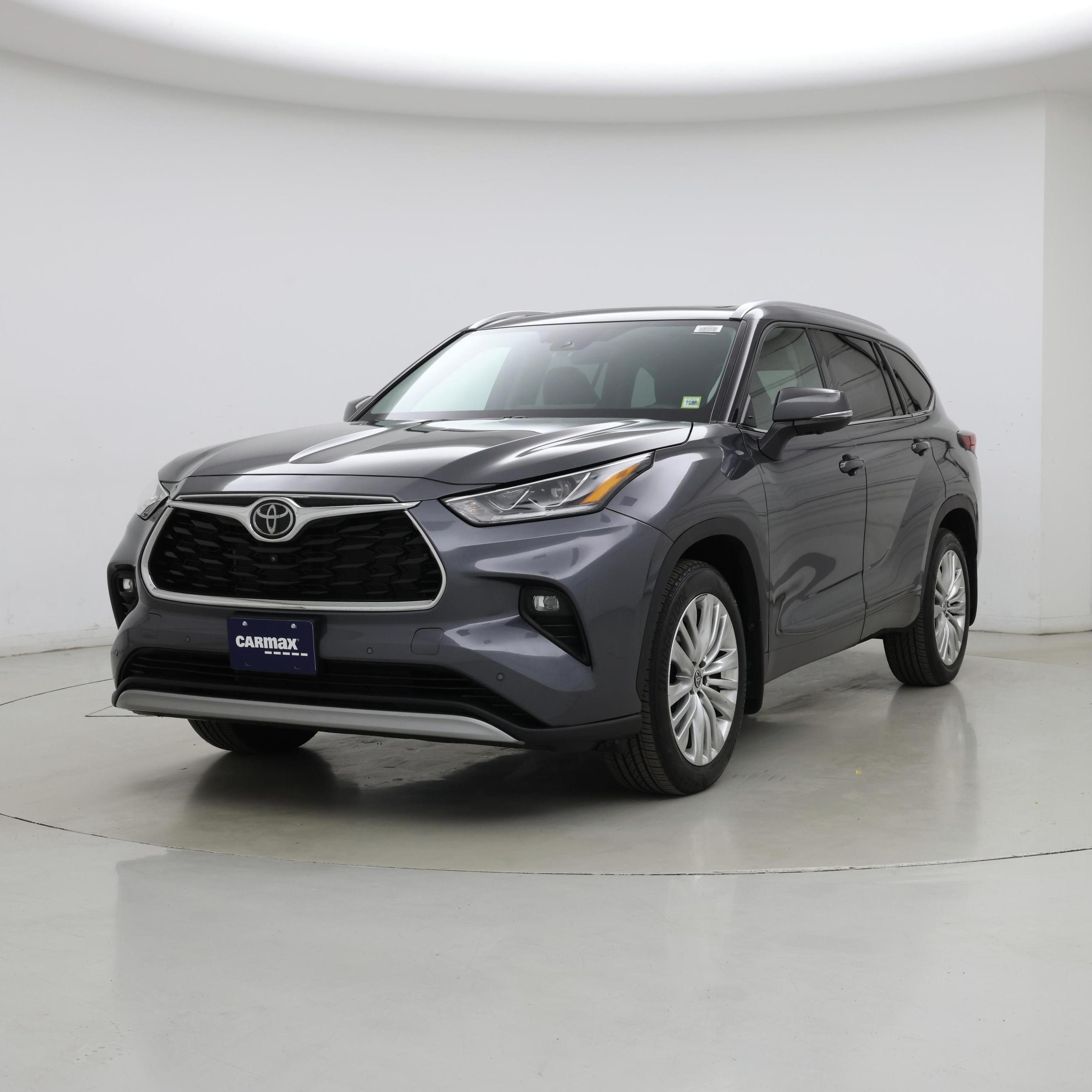 Thumbnail: 2023 Toyota Highlander - 4