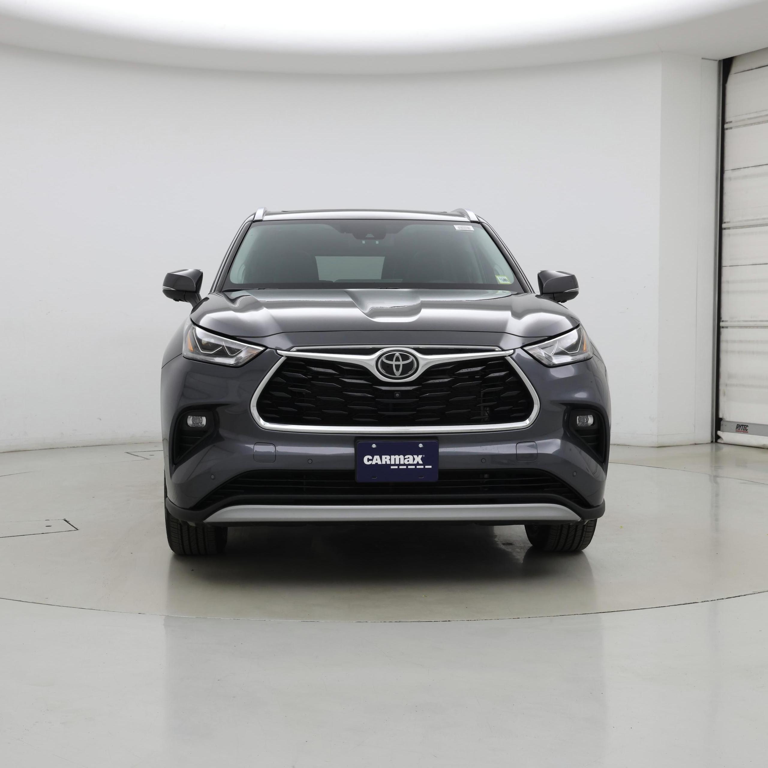 Thumbnail: 2023 Toyota Highlander - 5