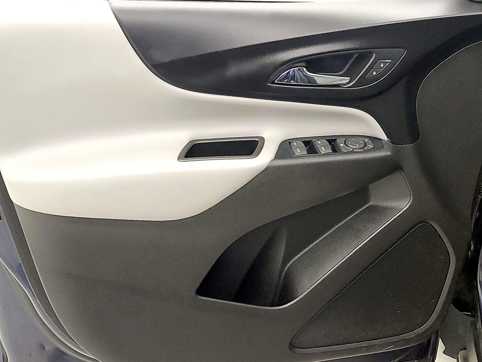 2018 Chevrolet Equinox LS - Photo 13