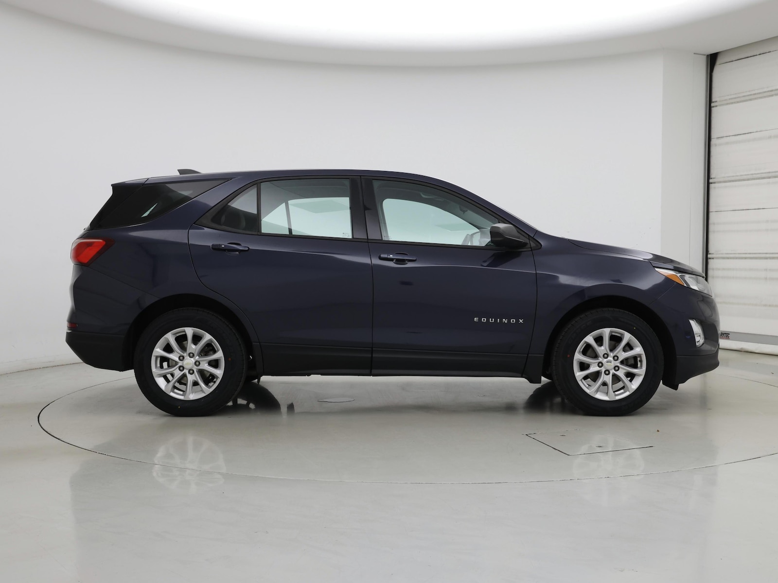 2018 Chevrolet Equinox LS - Photo 8
