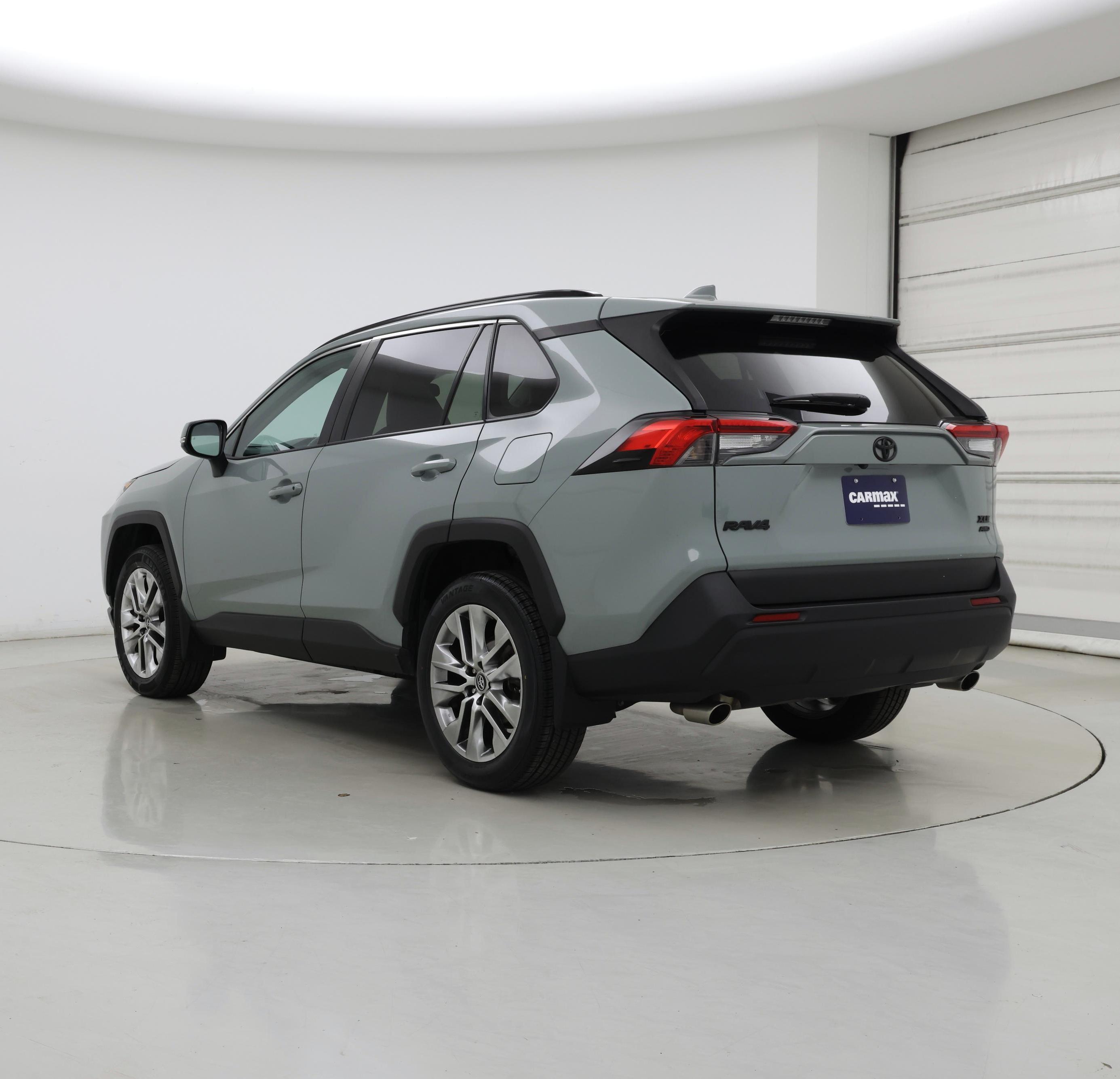 Thumbnail: 2019 Toyota RAV4 - 2