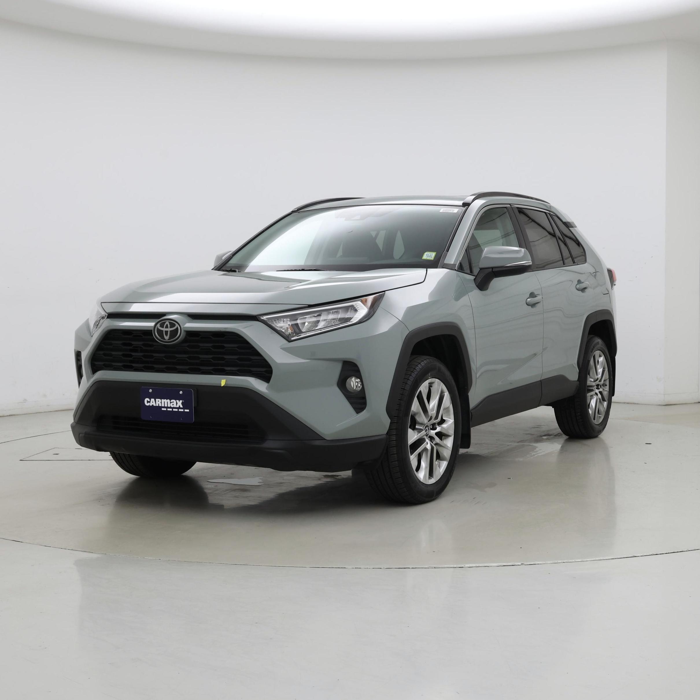 Thumbnail: 2019 Toyota RAV4 - 4