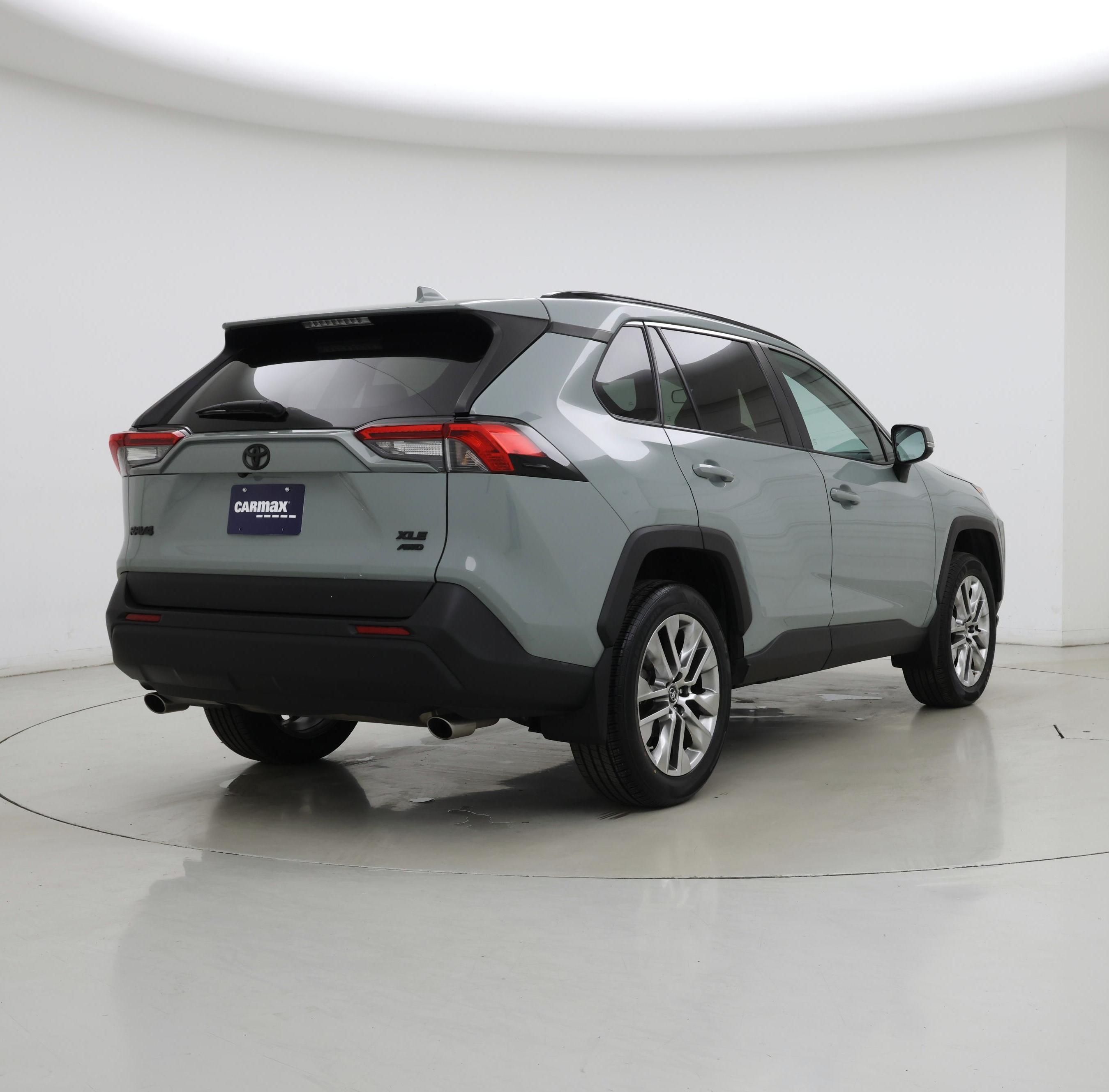 Thumbnail: 2019 Toyota RAV4 - 8