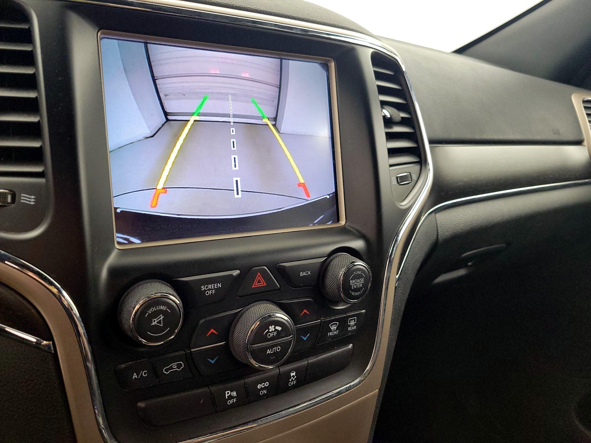 Thumbnail: 2015 Jeep Grand Cherokee - 15