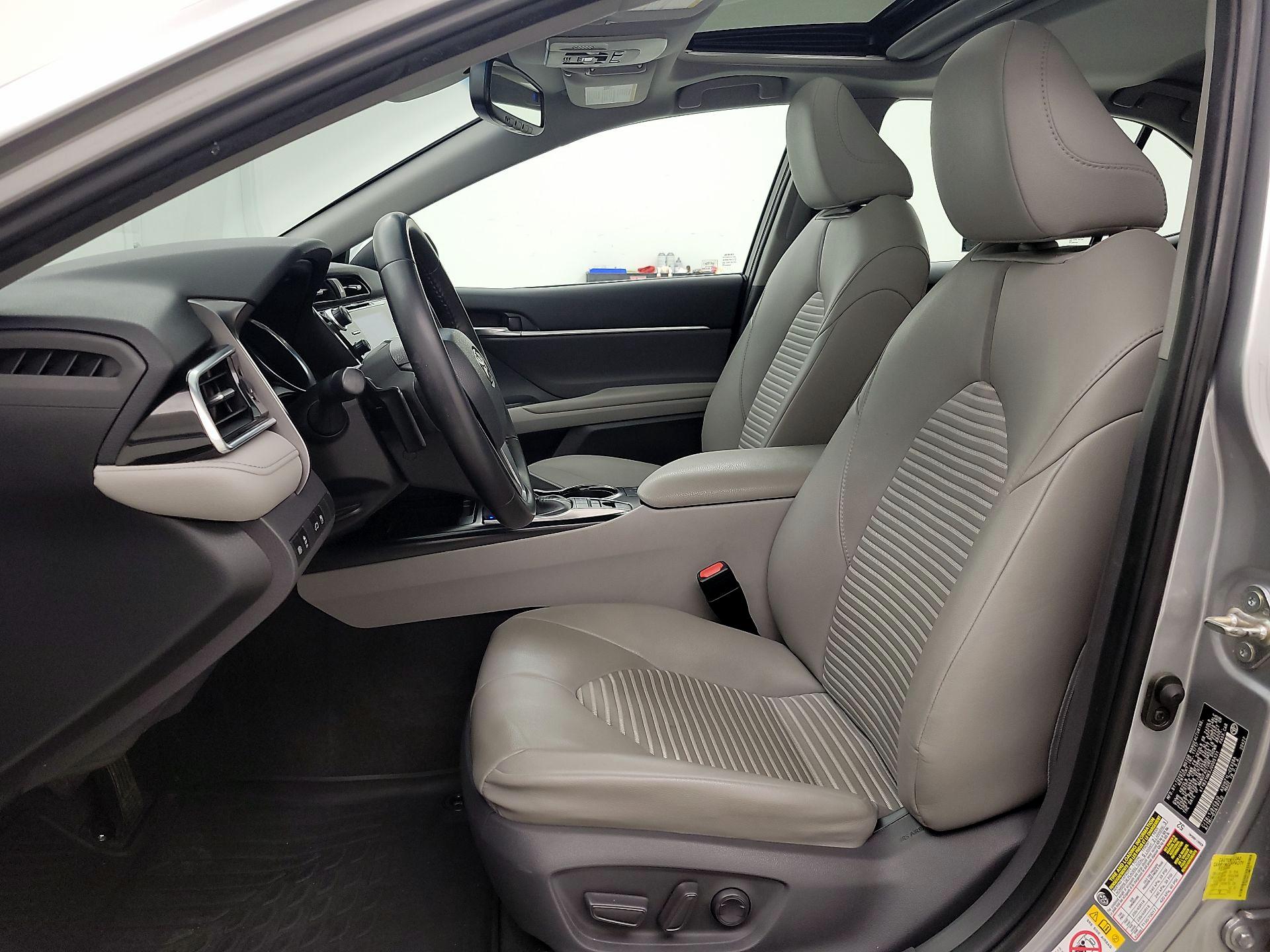 Thumbnail: 2018 Toyota Camry - 11