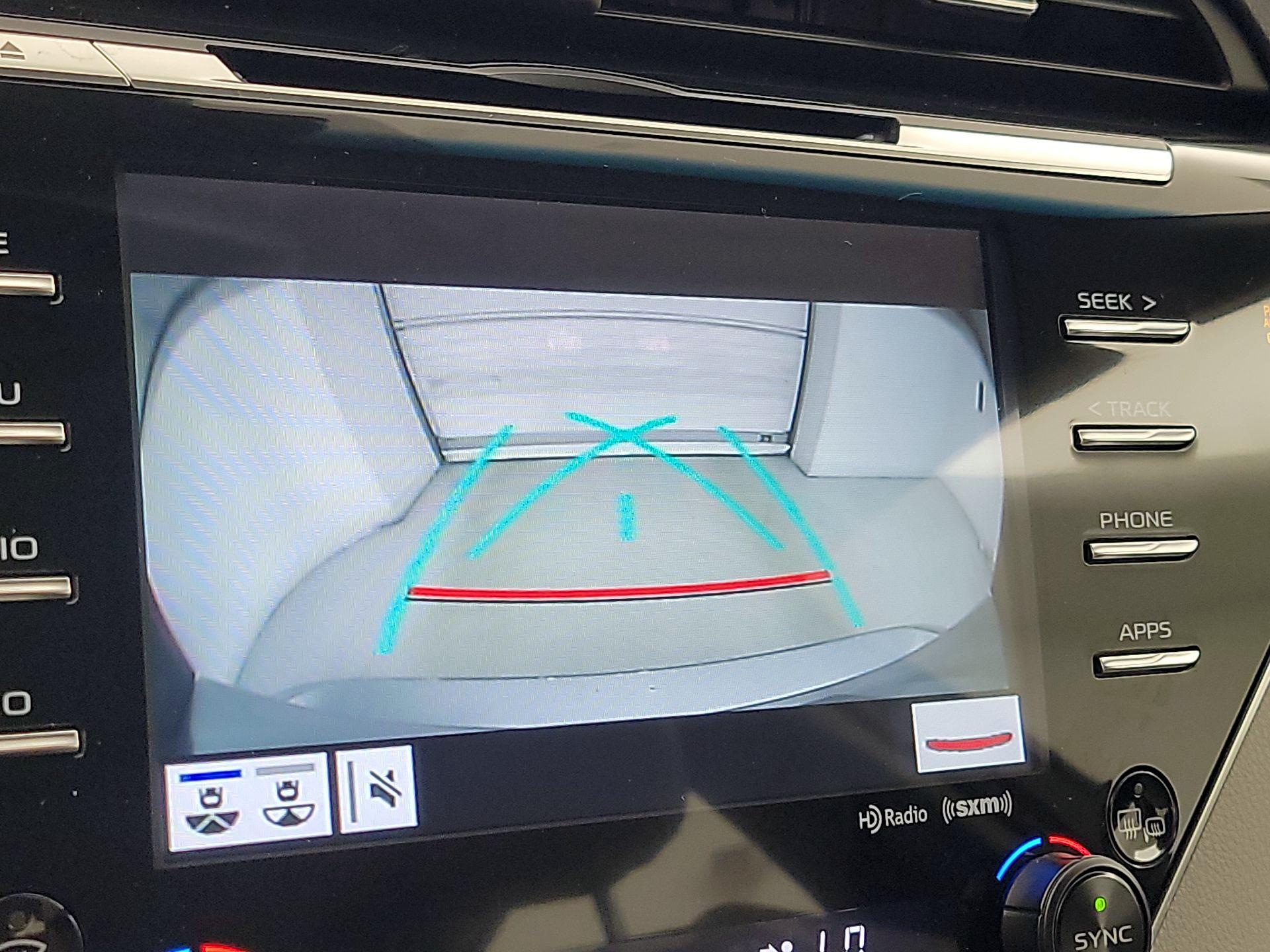 Thumbnail: 2018 Toyota Camry - 14