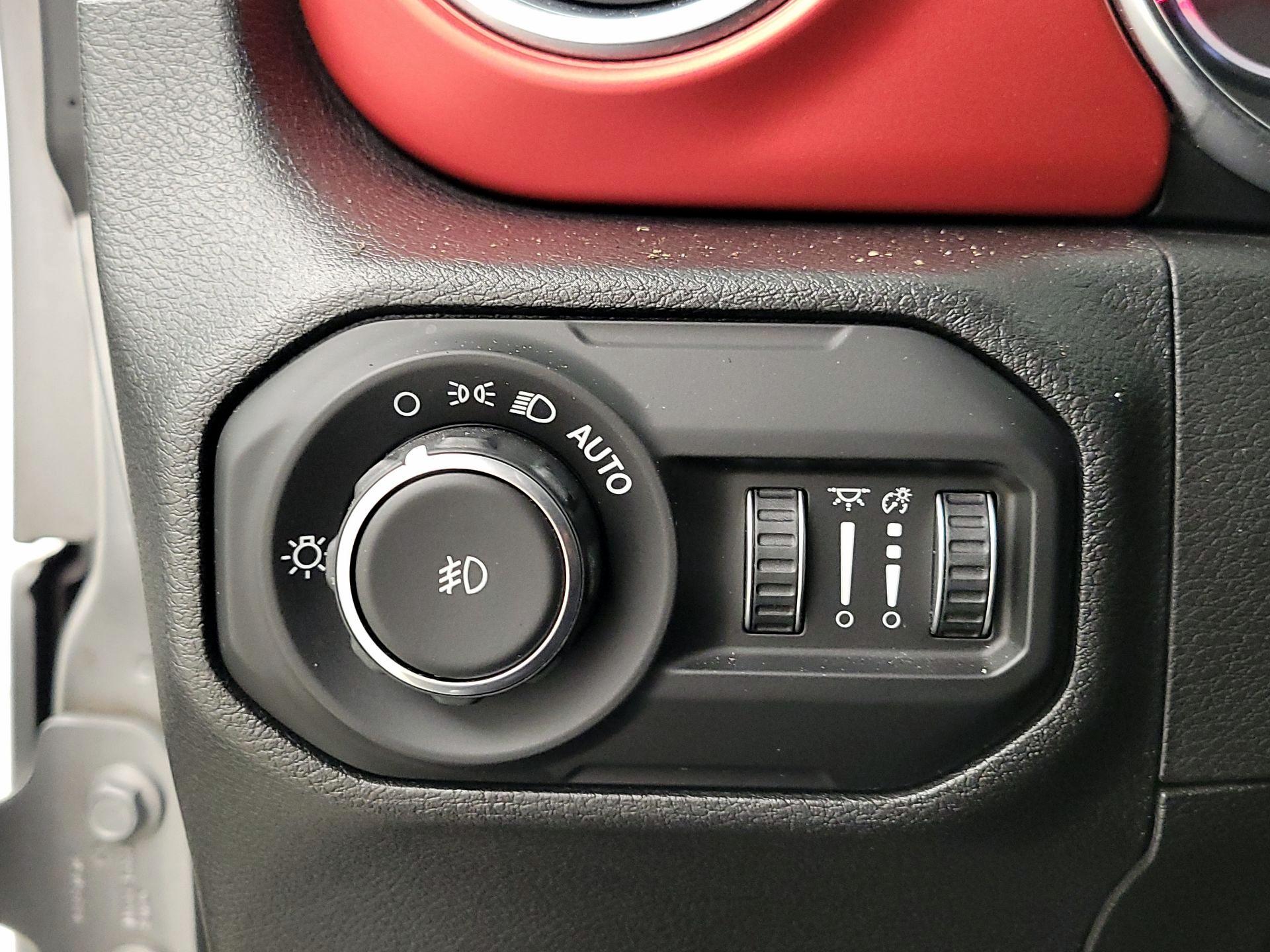 Thumbnail: 2021 Jeep Wrangler - 13