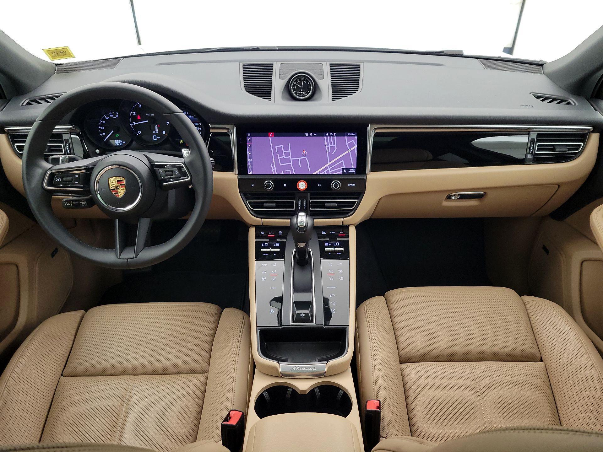 Thumbnail: 2025 Porsche Macan - 9