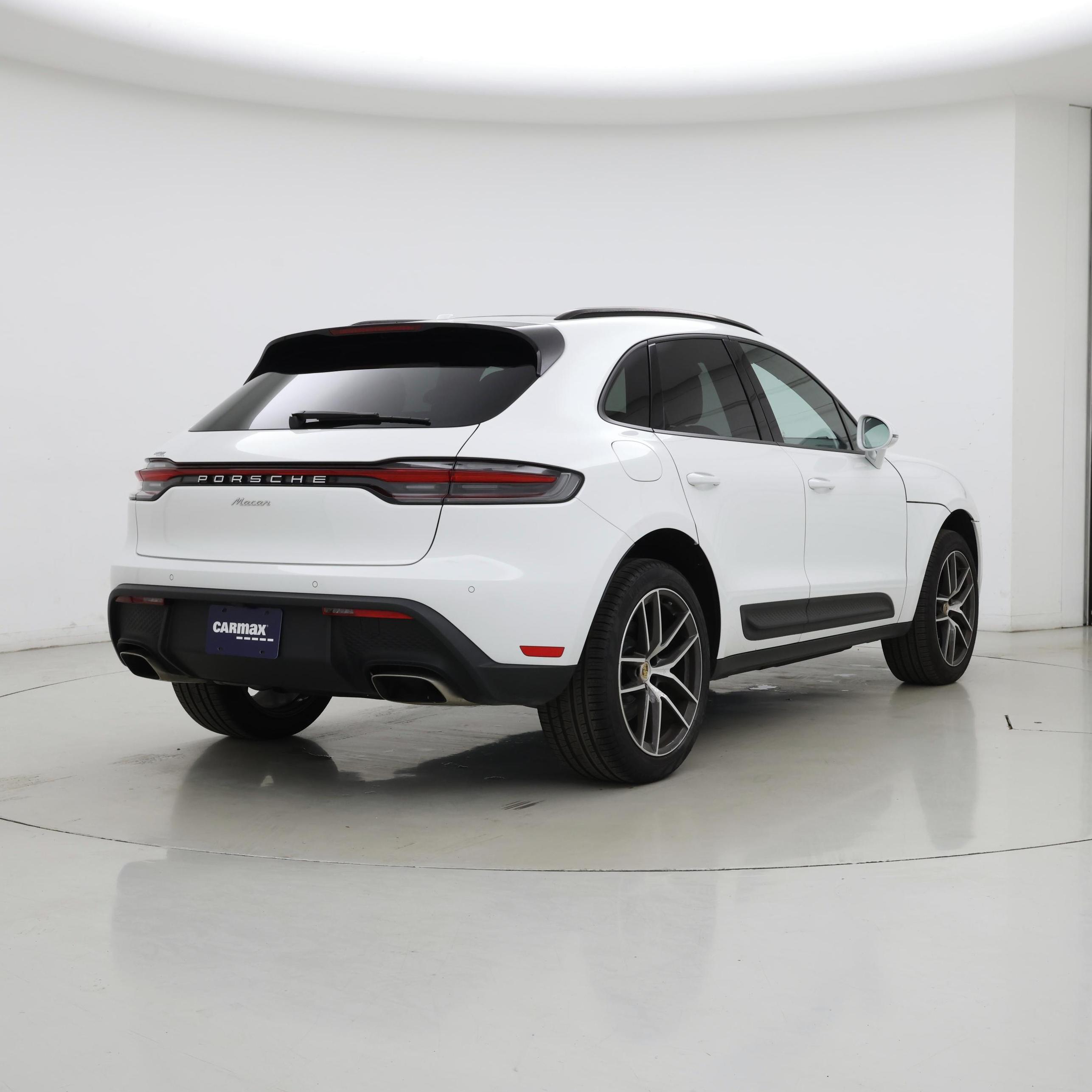 Thumbnail: 2025 Porsche Macan - 8