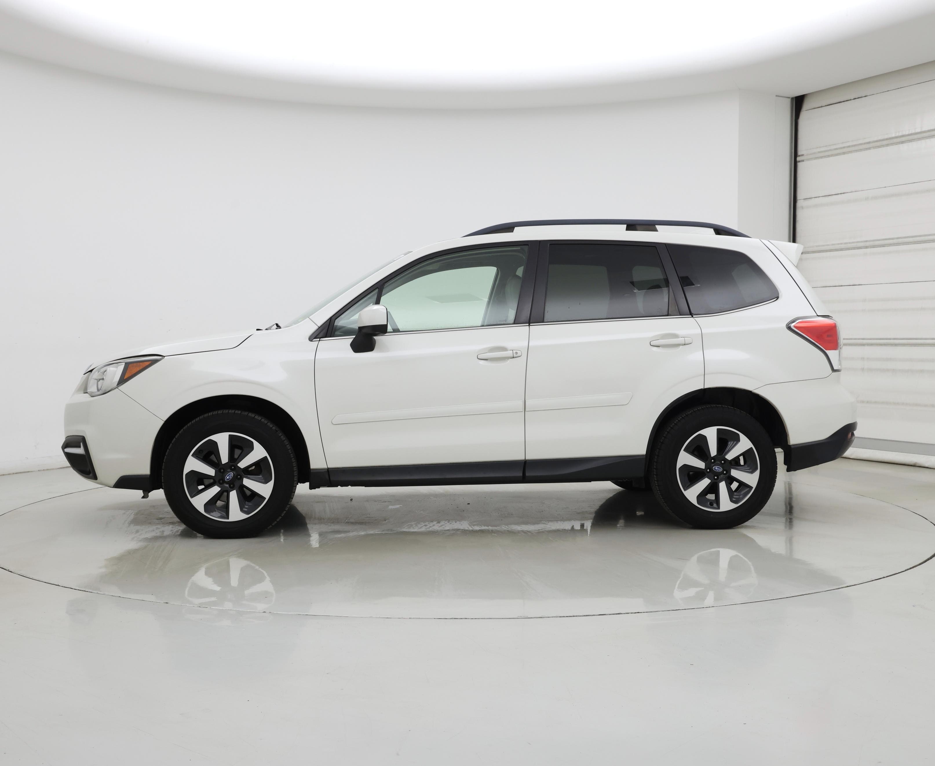 Thumbnail: 2017 Subaru Forester - 3