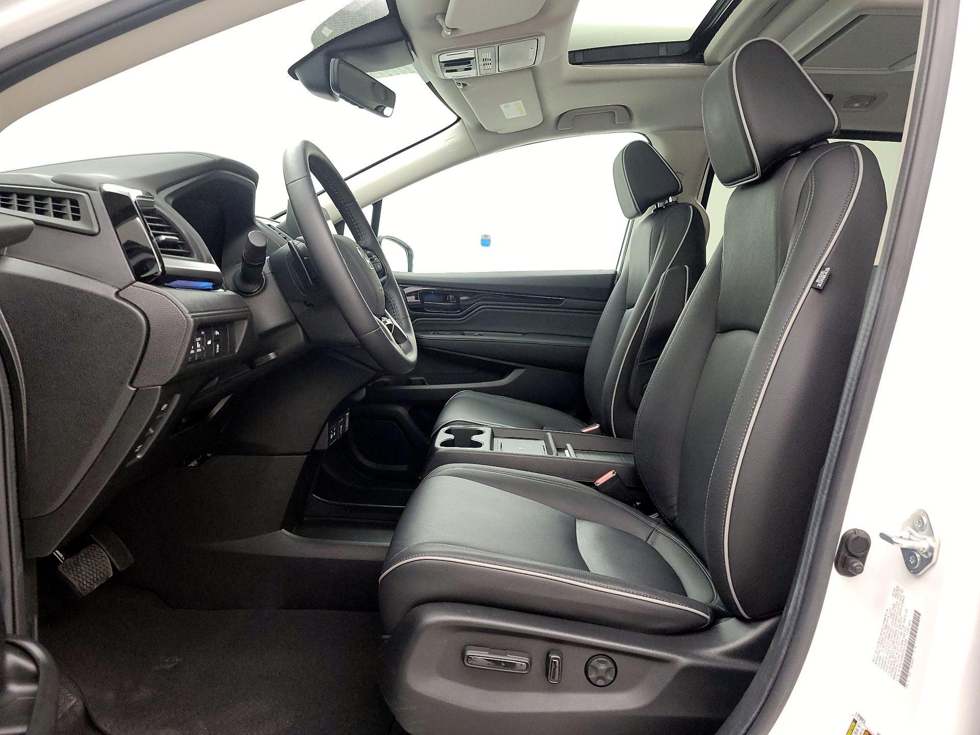 Thumbnail: 2025 Honda Odyssey - 11