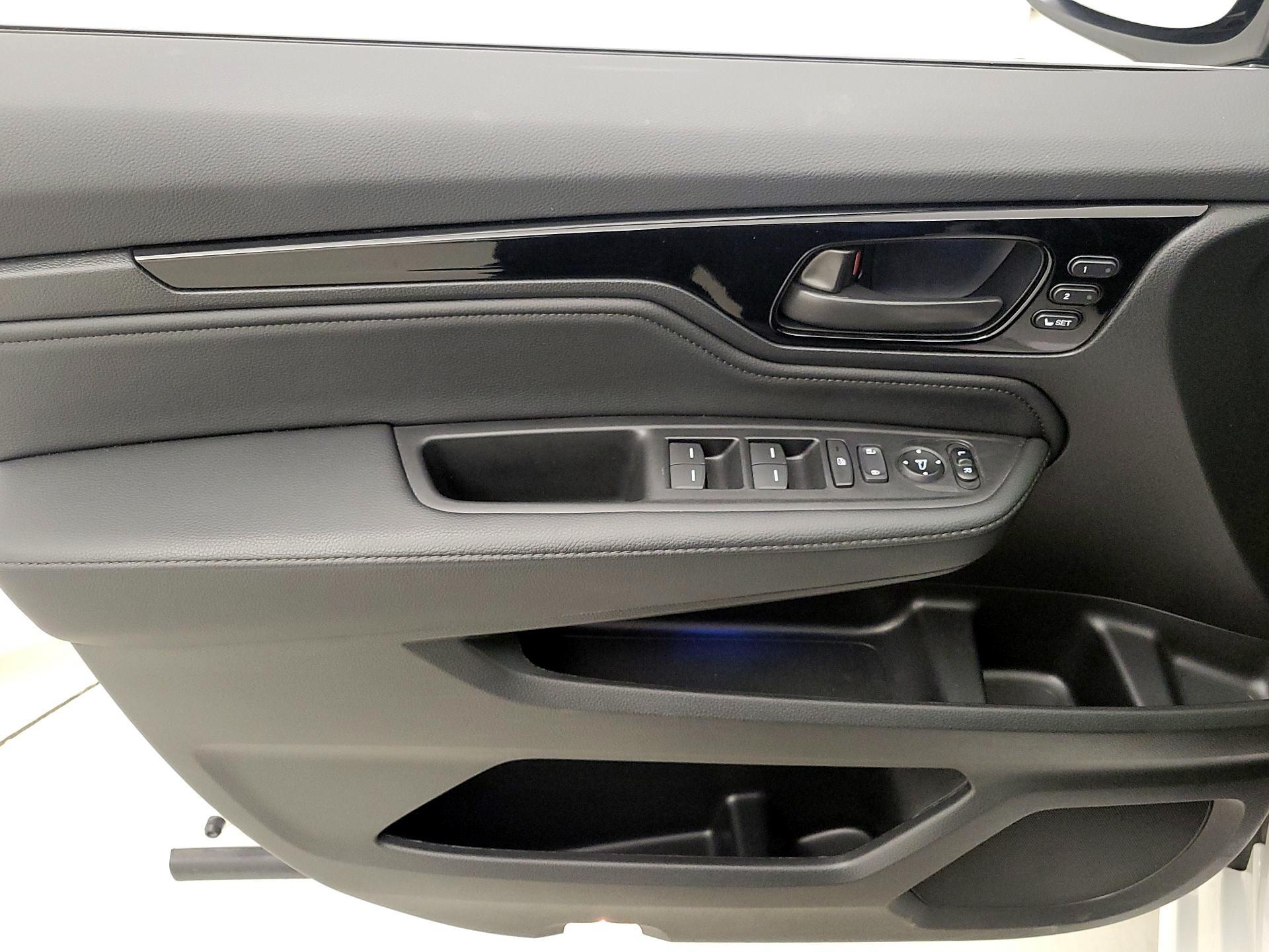 Thumbnail: 2025 Honda Odyssey - 12