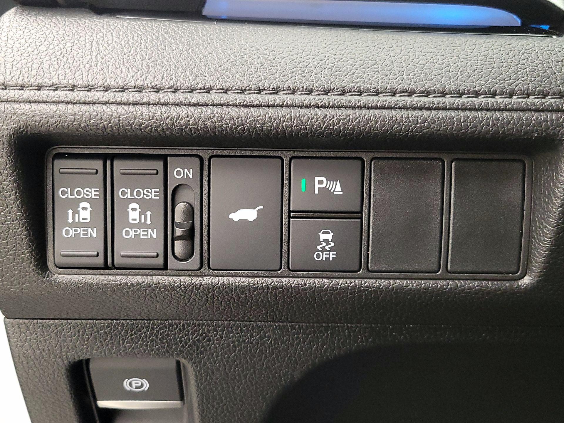 Thumbnail: 2025 Honda Odyssey - 13