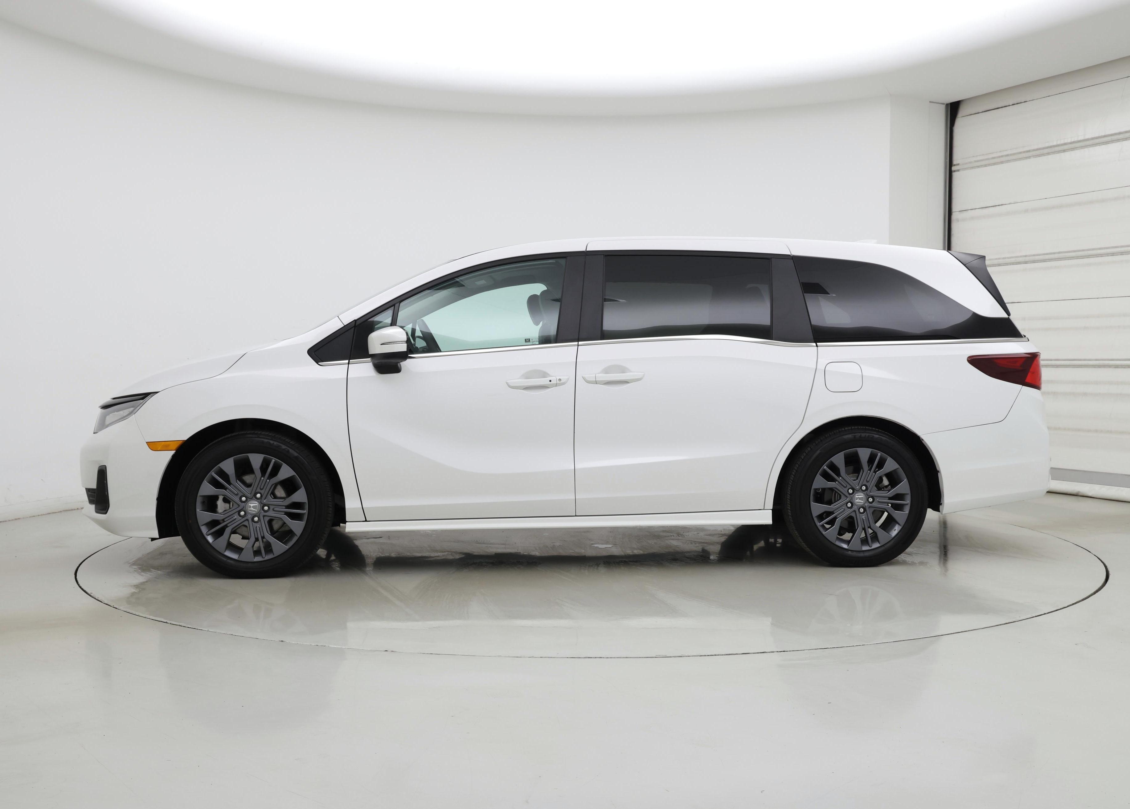 Thumbnail: 2025 Honda Odyssey - 3