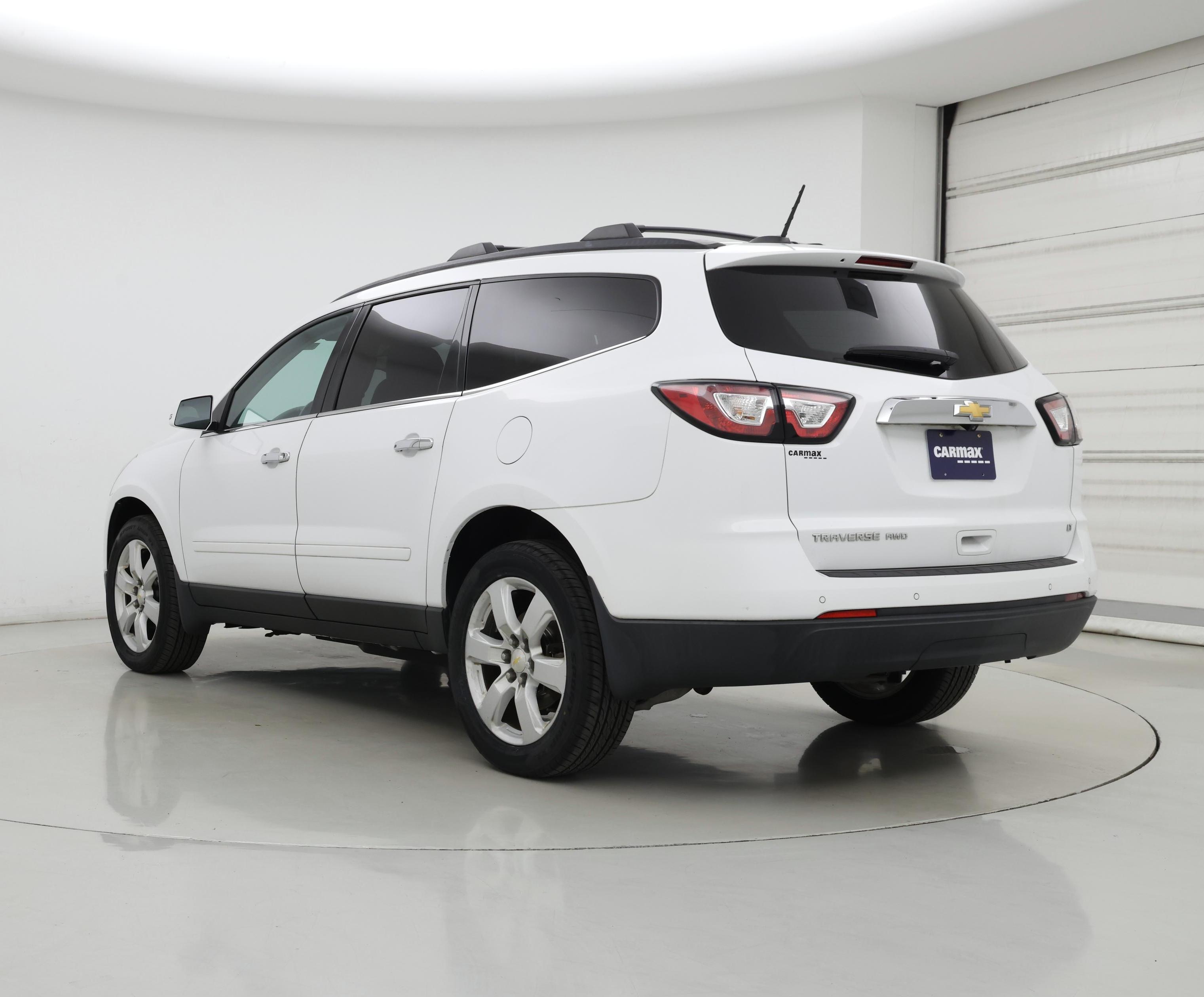 Thumbnail: 2017 Chevrolet Traverse - 2