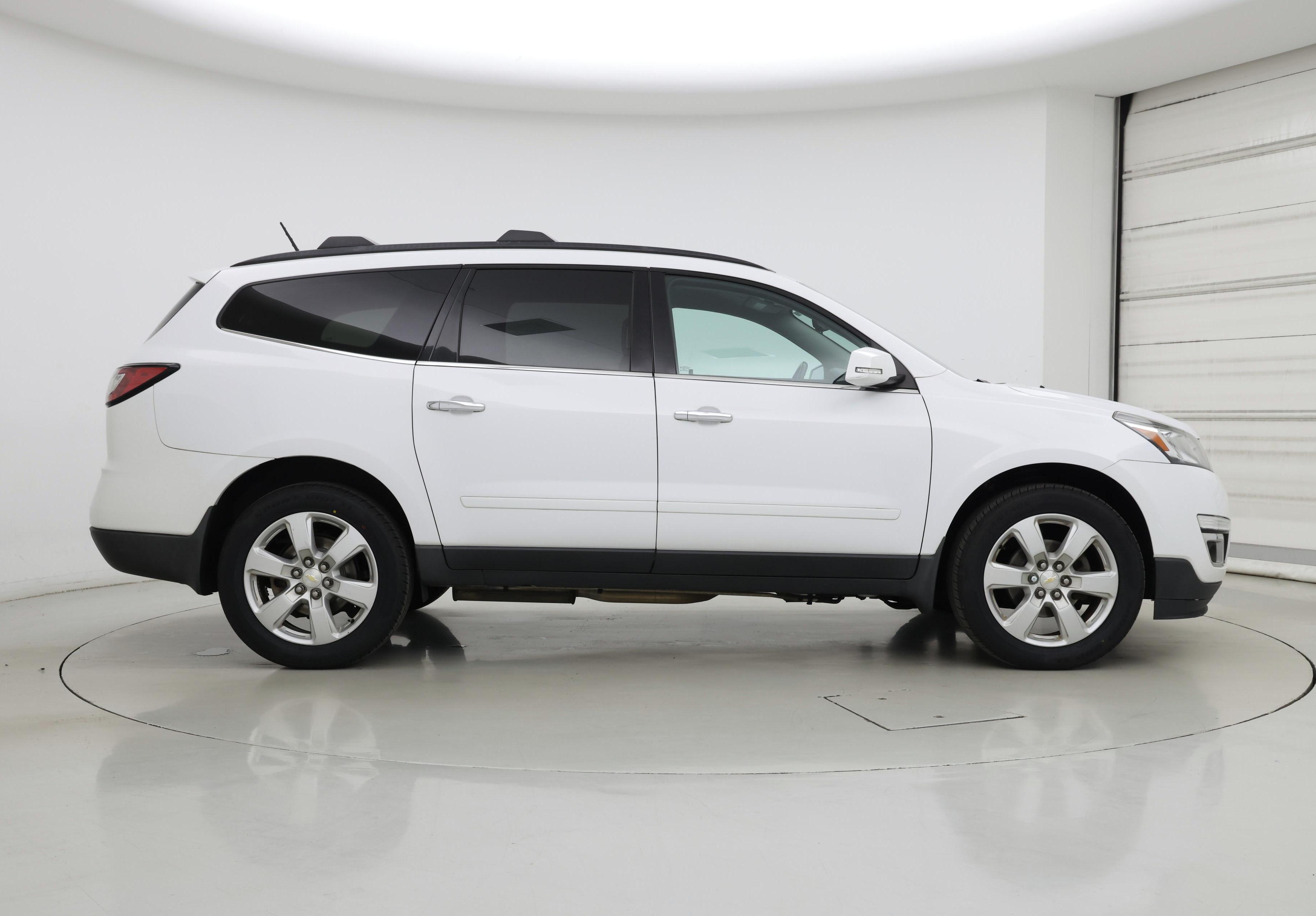 Thumbnail: 2017 Chevrolet Traverse - 7