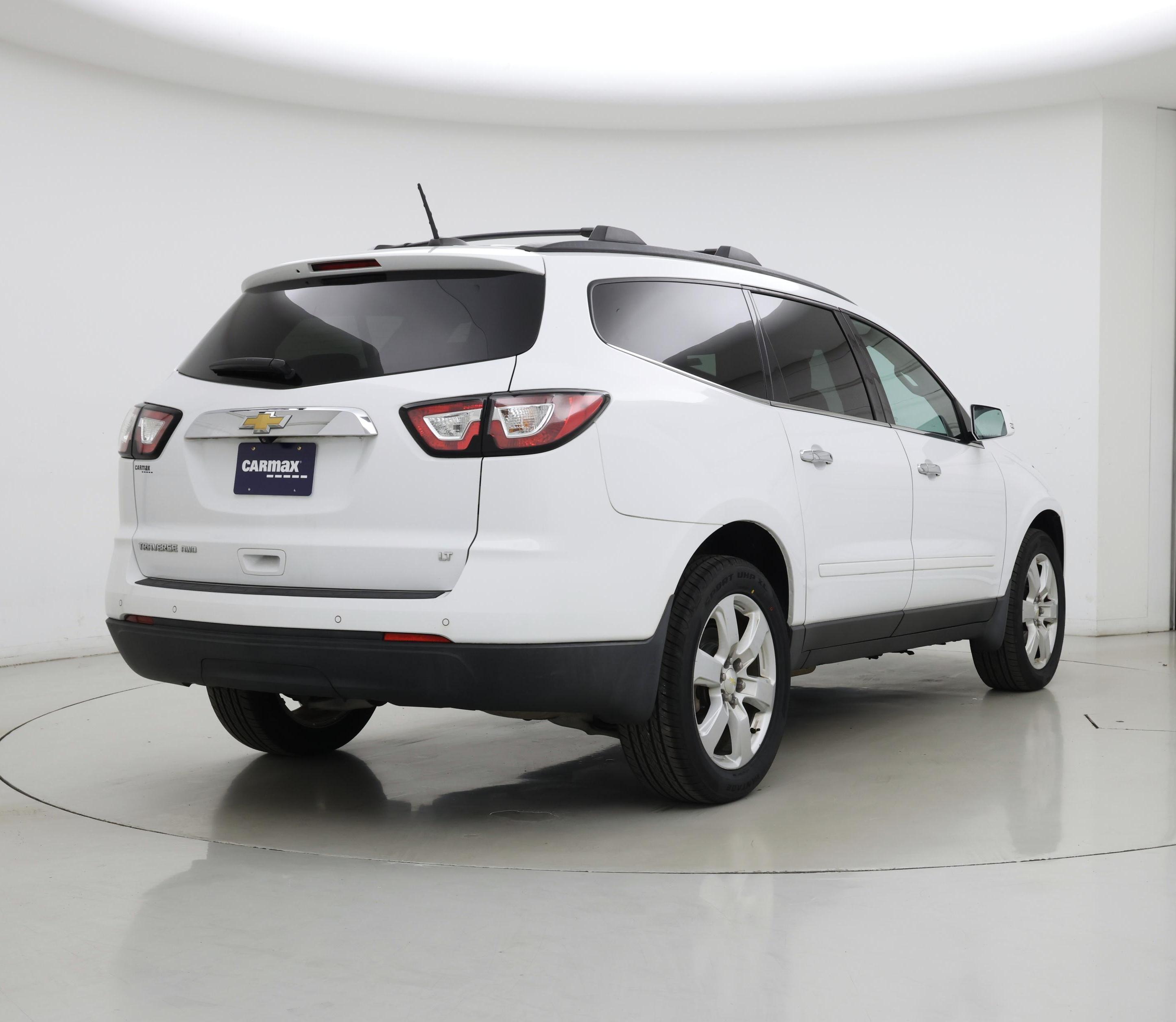 Thumbnail: 2017 Chevrolet Traverse - 8