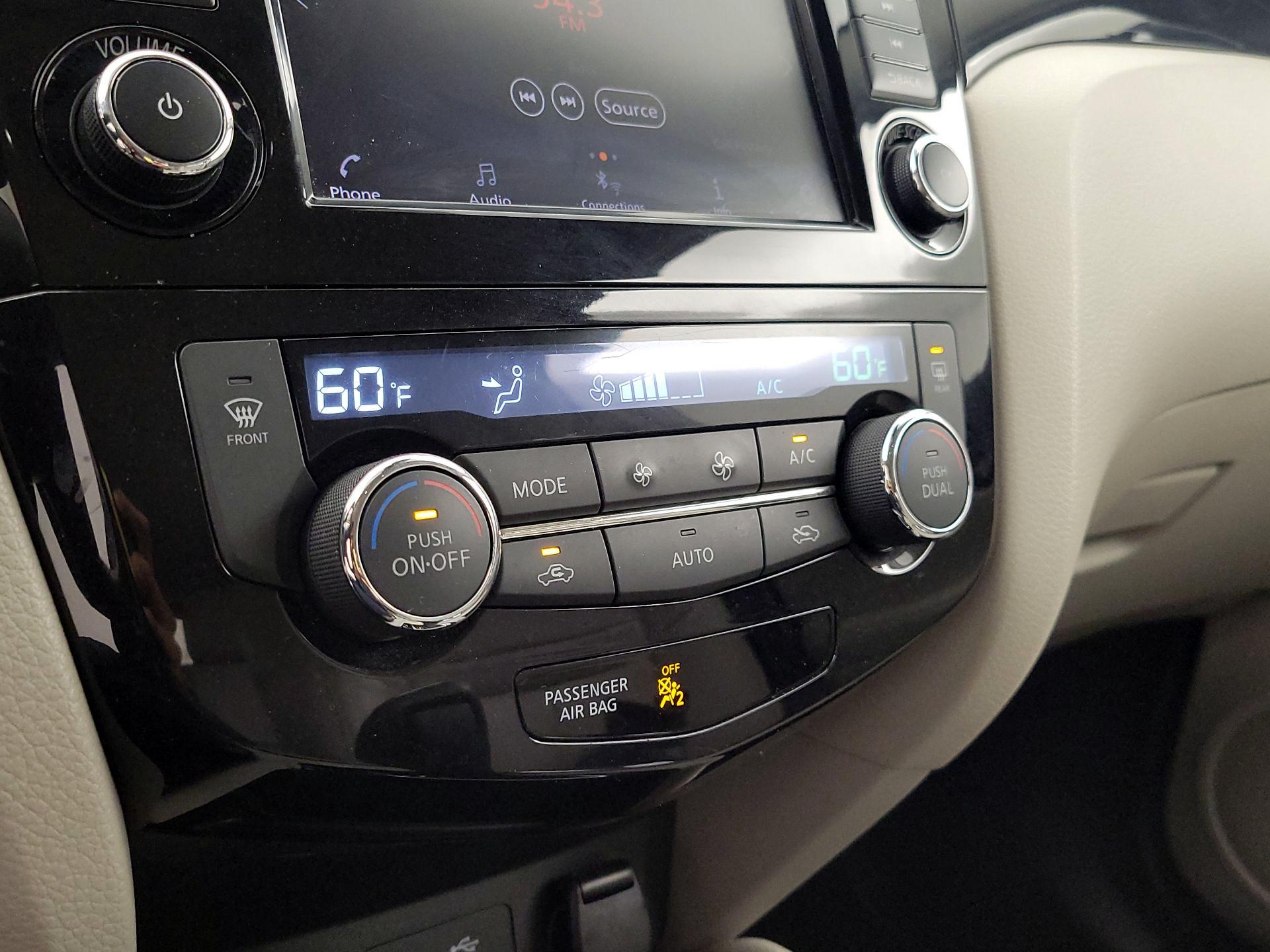 Thumbnail: 2022 Nissan Rogue Sport - 16