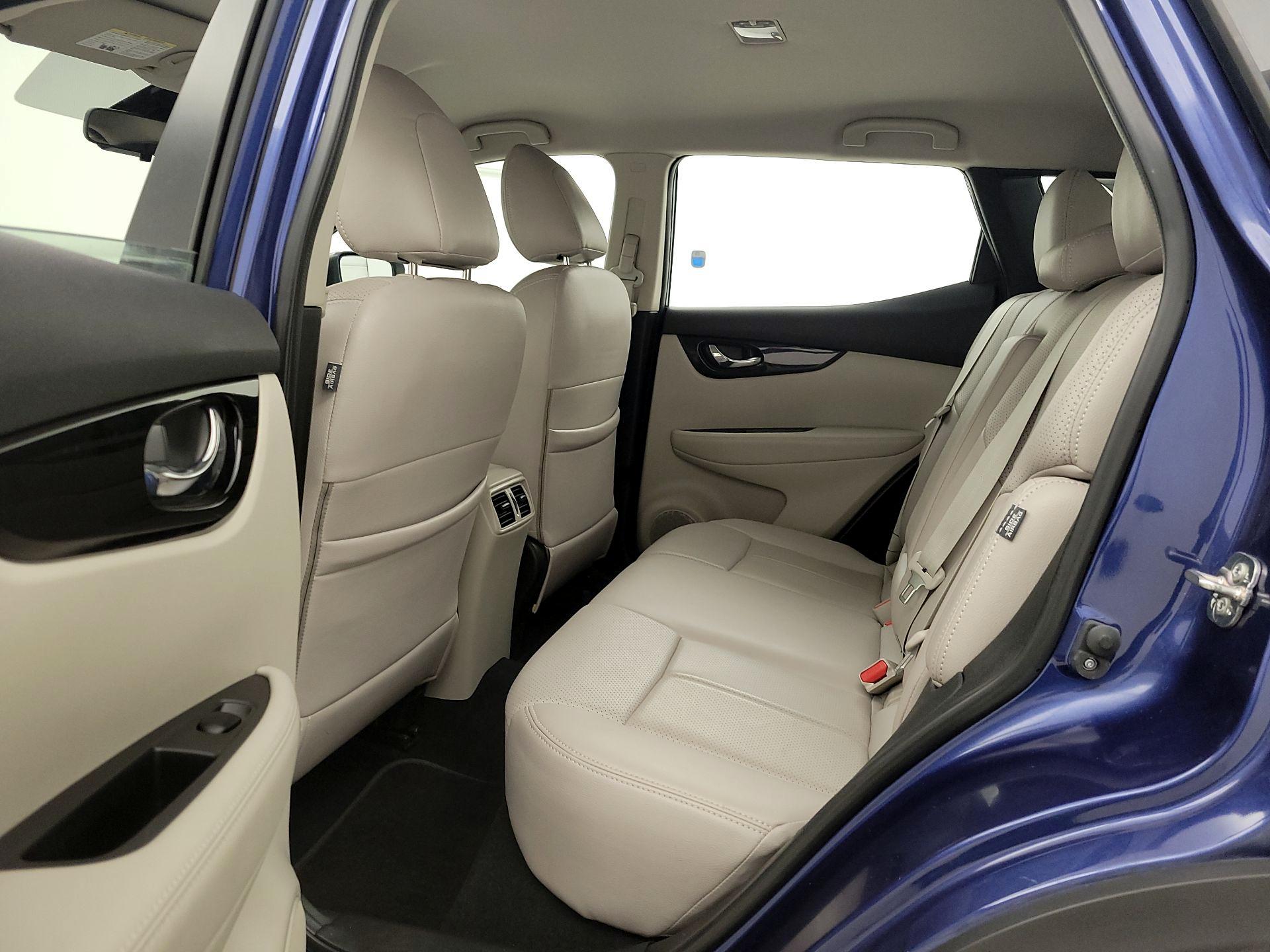 Thumbnail: 2022 Nissan Rogue Sport - 19