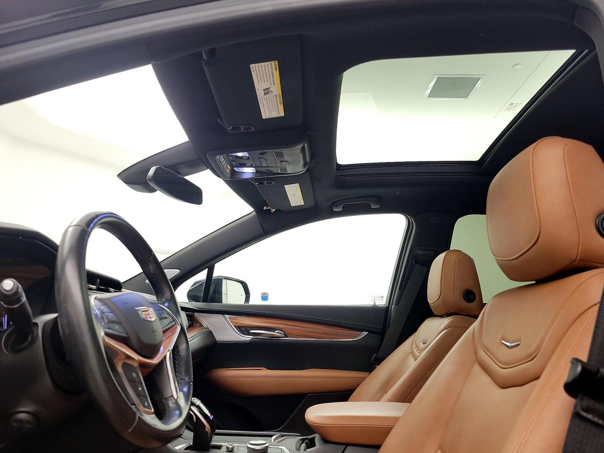 Thumbnail: 2020 Cadillac XT5 - 20