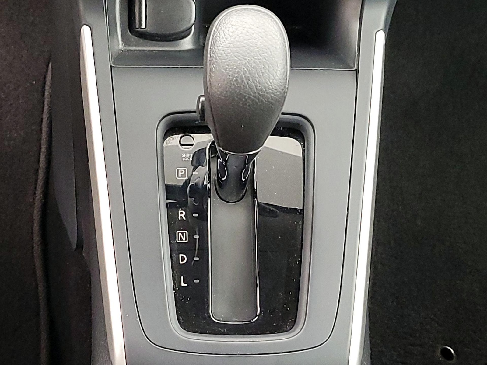 2017 Nissan Sentra S - Photo 17