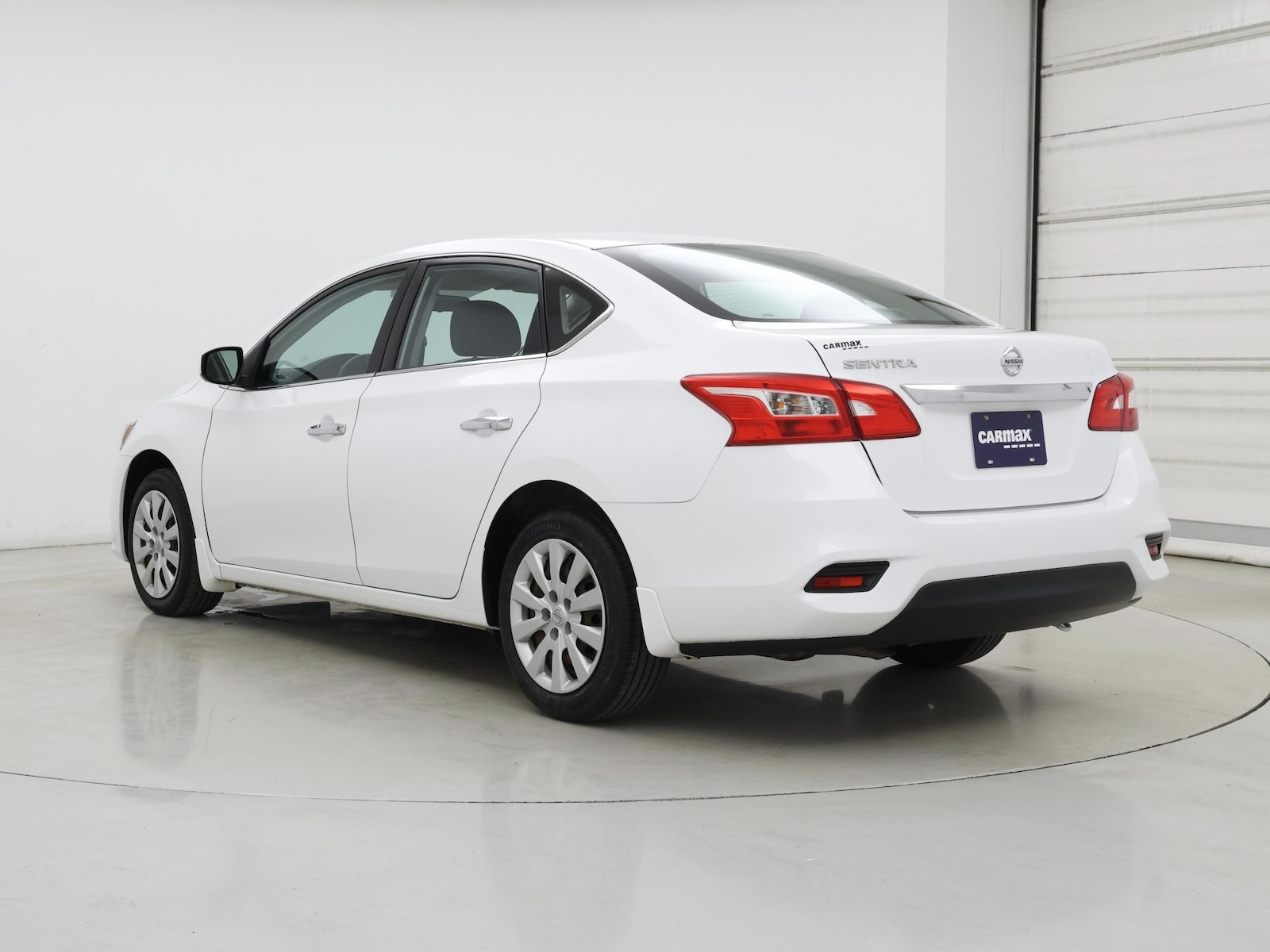 2017 Nissan Sentra S - Photo 3