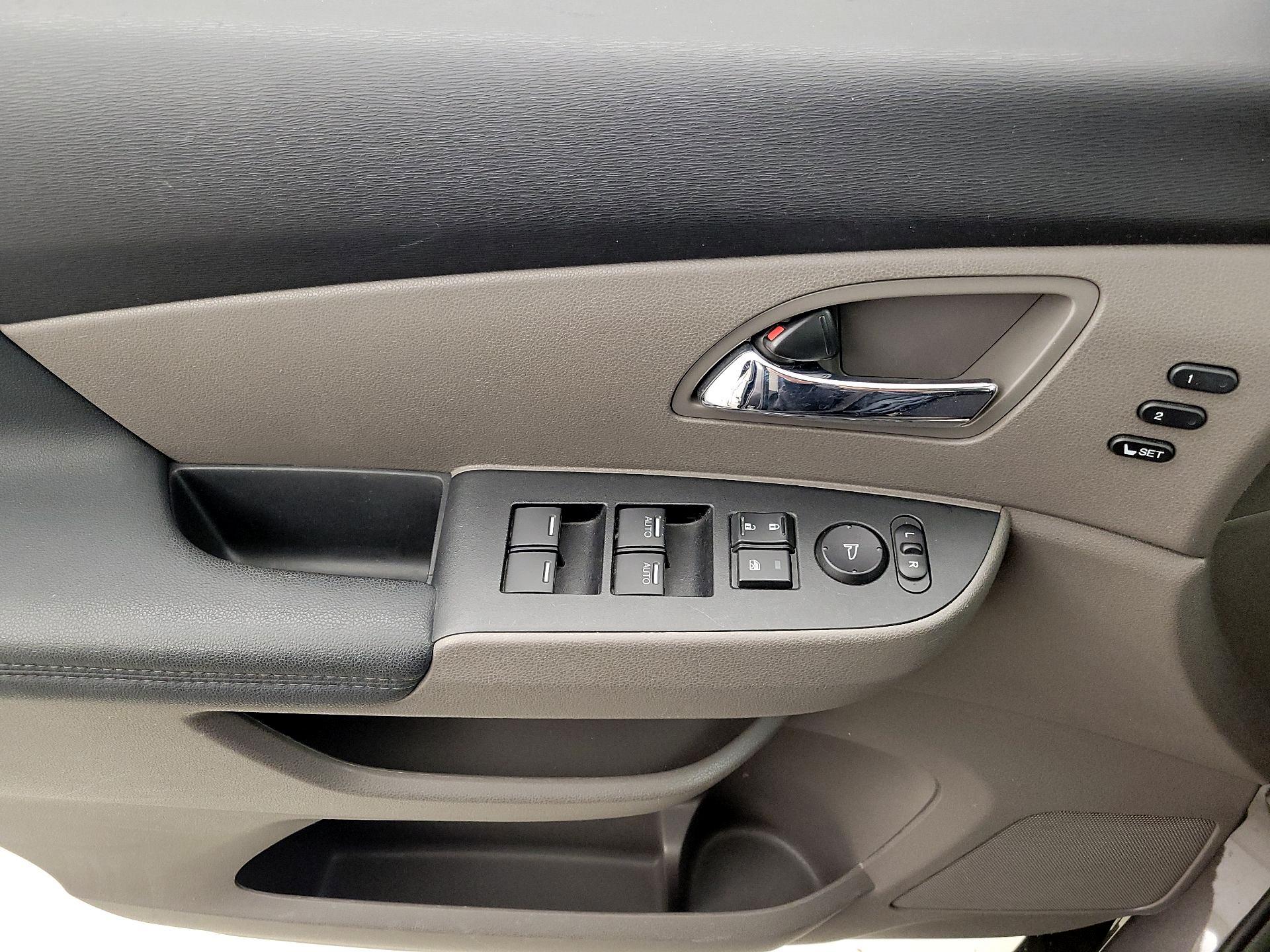 Thumbnail: 2016 Honda Odyssey - 12