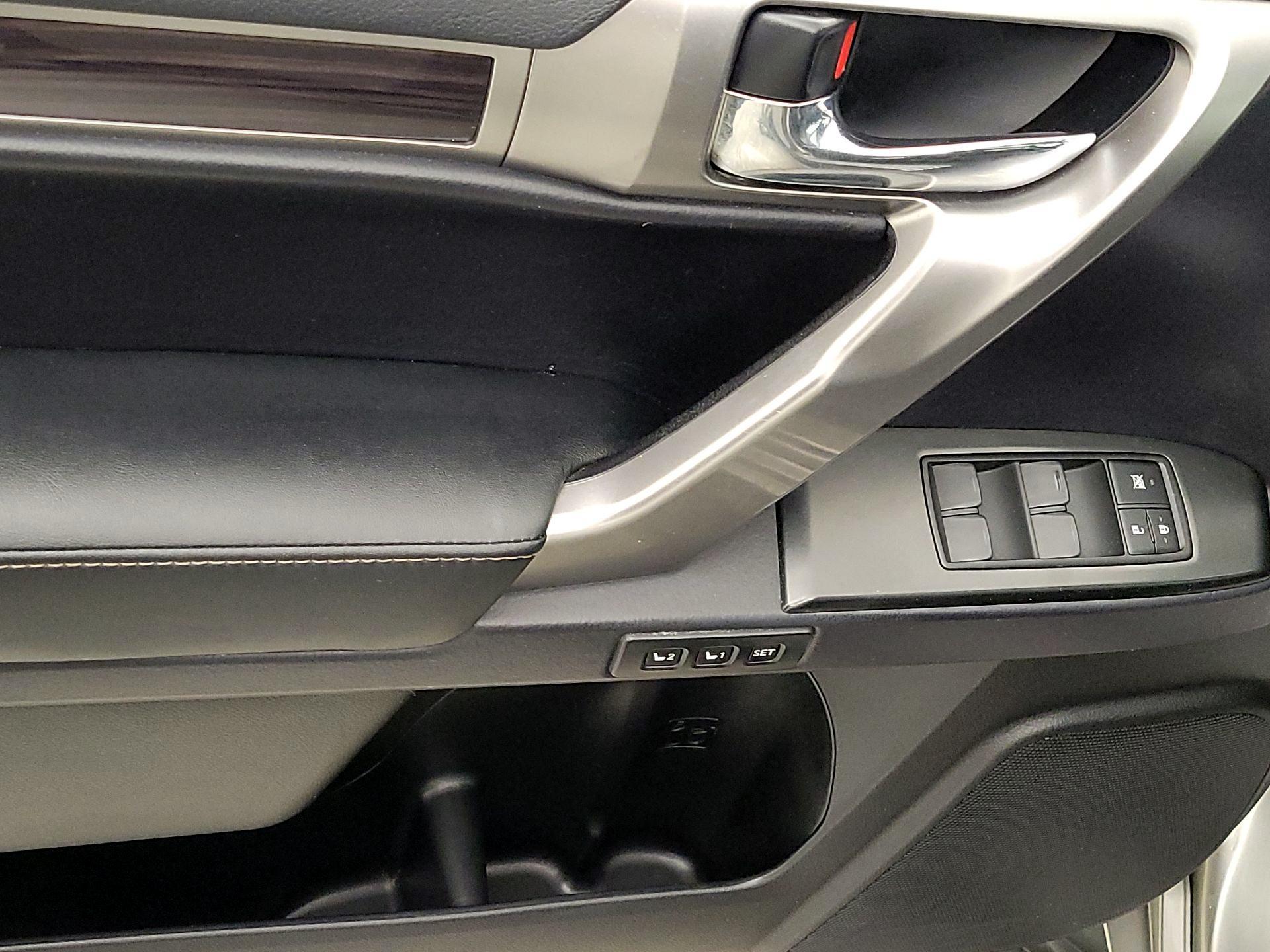 Thumbnail: 2022 Lexus GX - 12