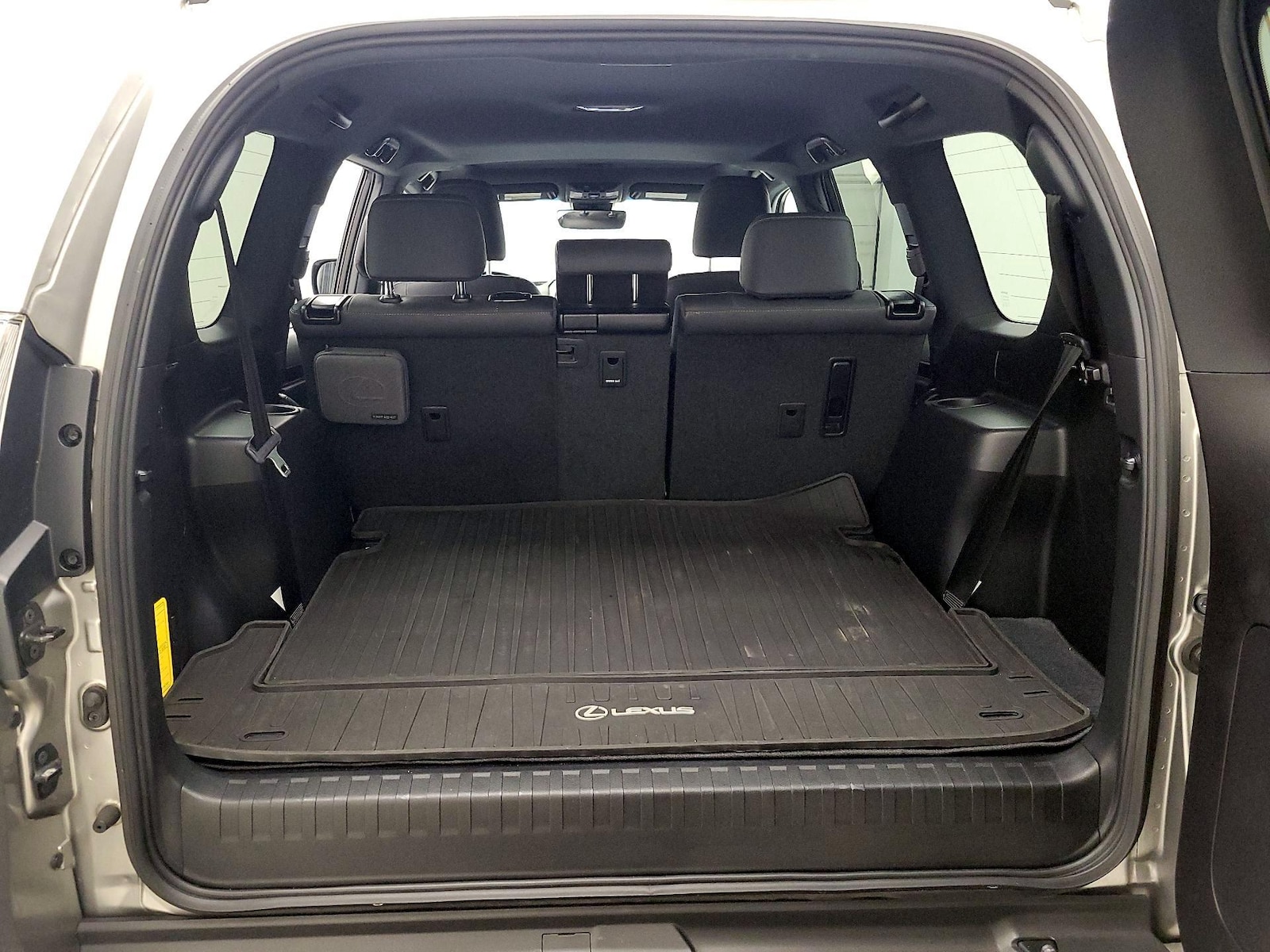 2022 Lexus GX Base - Photo 23