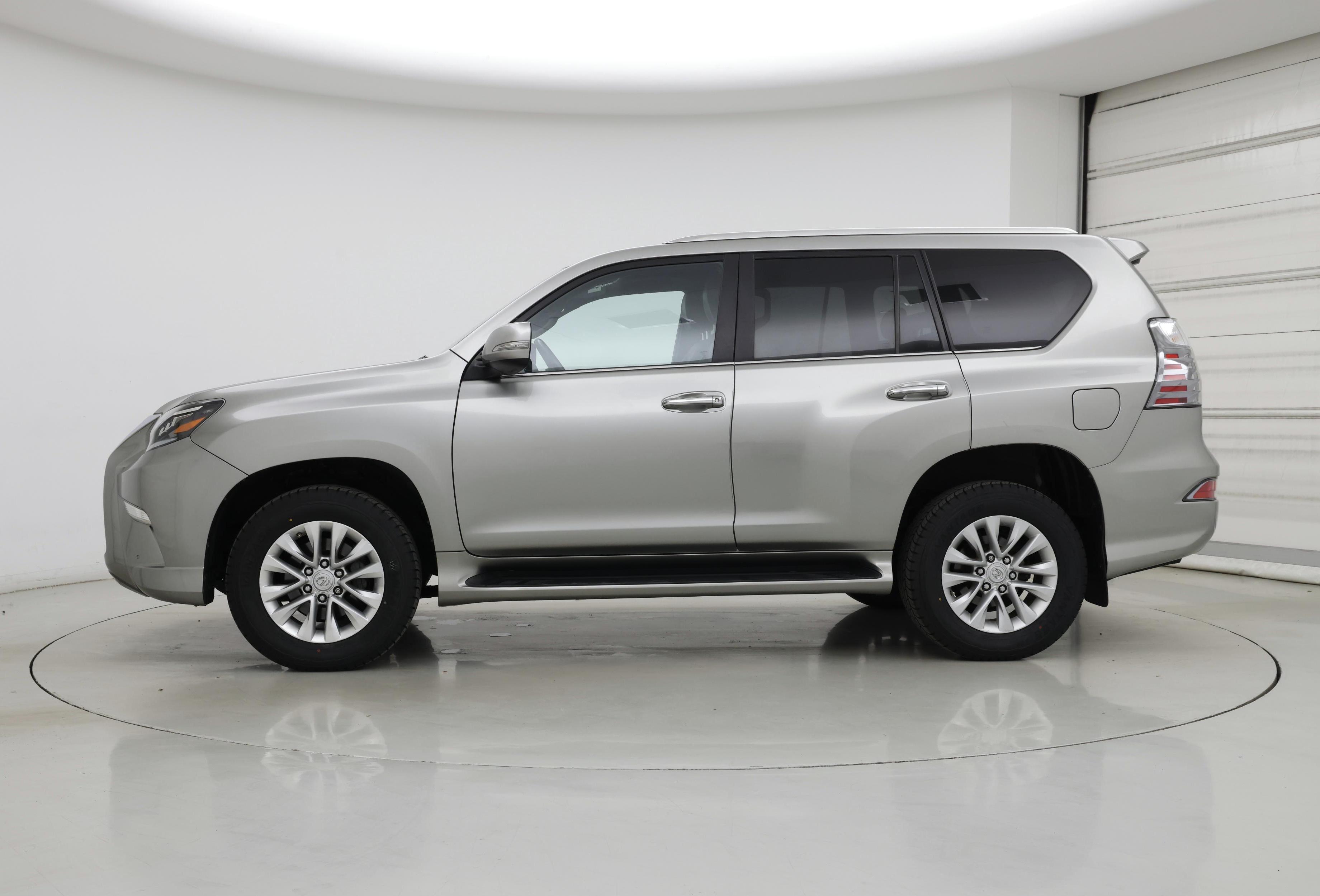 Thumbnail: 2022 Lexus GX - 3