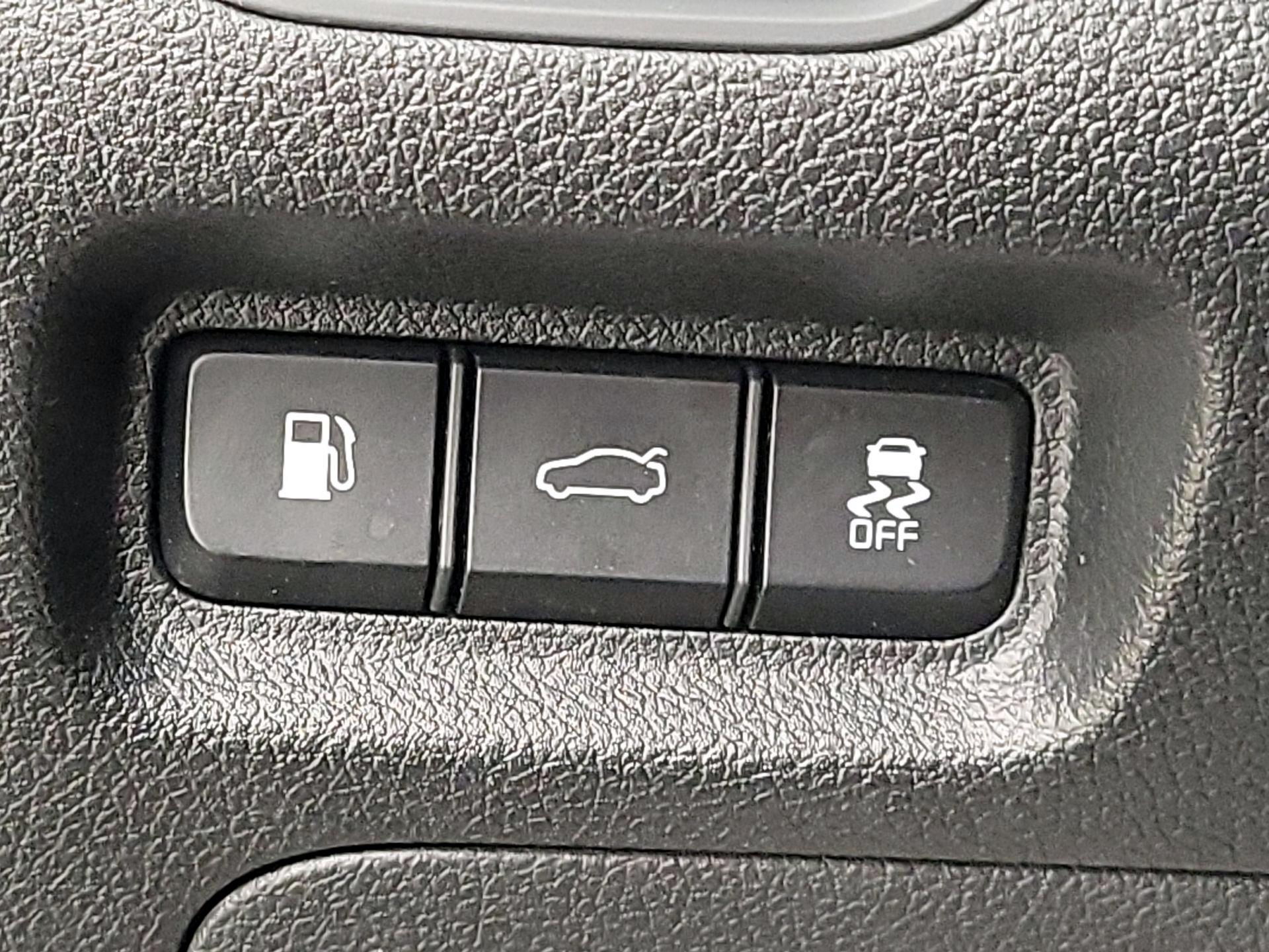 Thumbnail: 2019 Kia Optima - 13