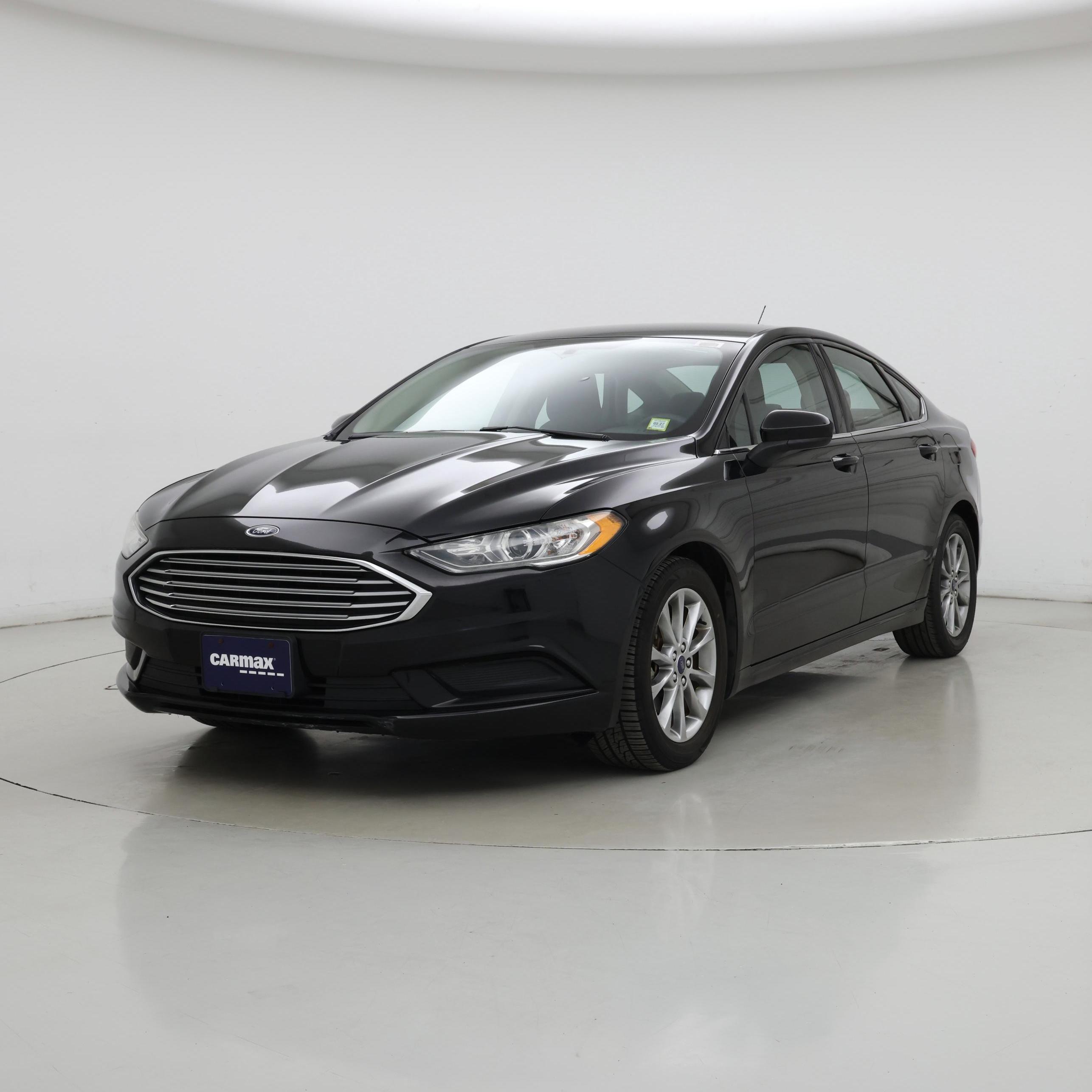 Thumbnail: 2017 Ford Fusion - 4